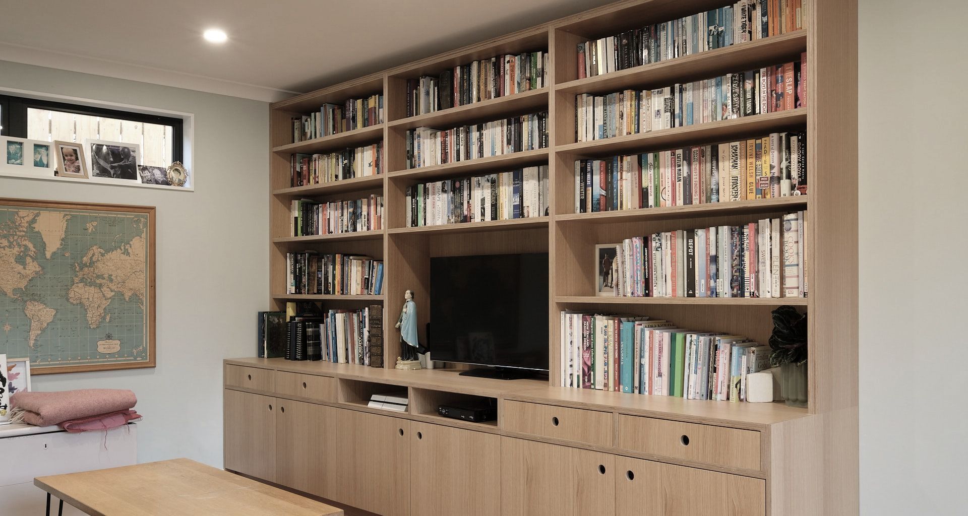 Bookcase in Island Bay banner