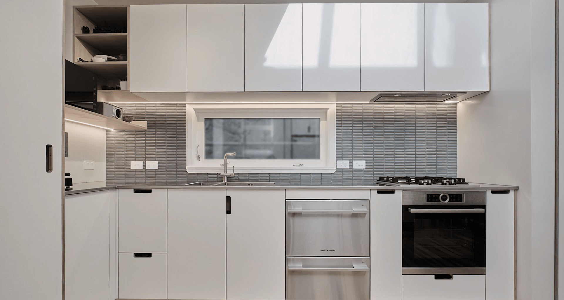 Full overlay kitchen & laundry white + birch banner