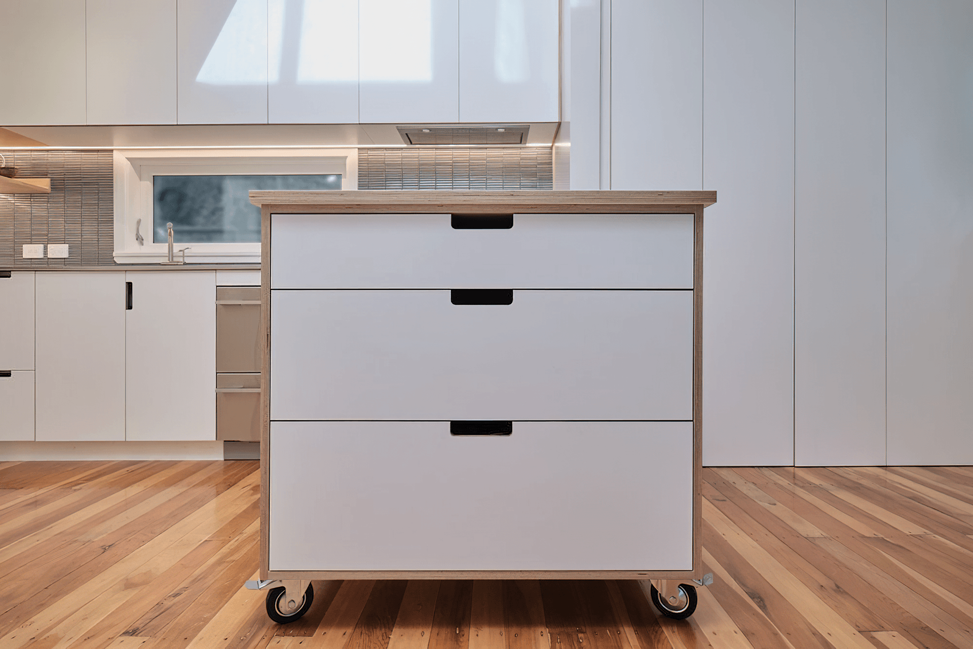 Full overlay kitchen &amp; laundry white + birch