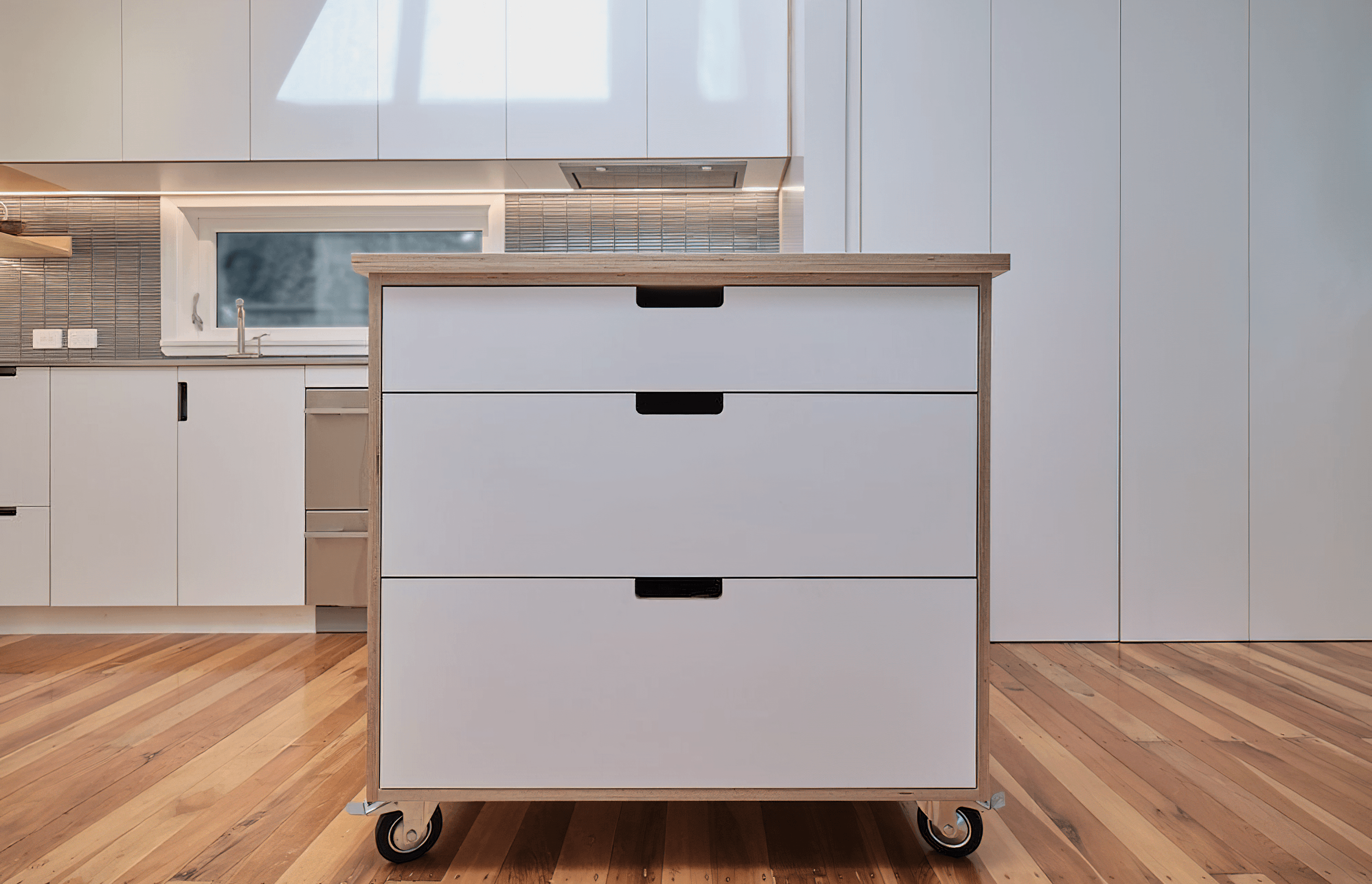 Full overlay kitchen &amp; laundry white + birch