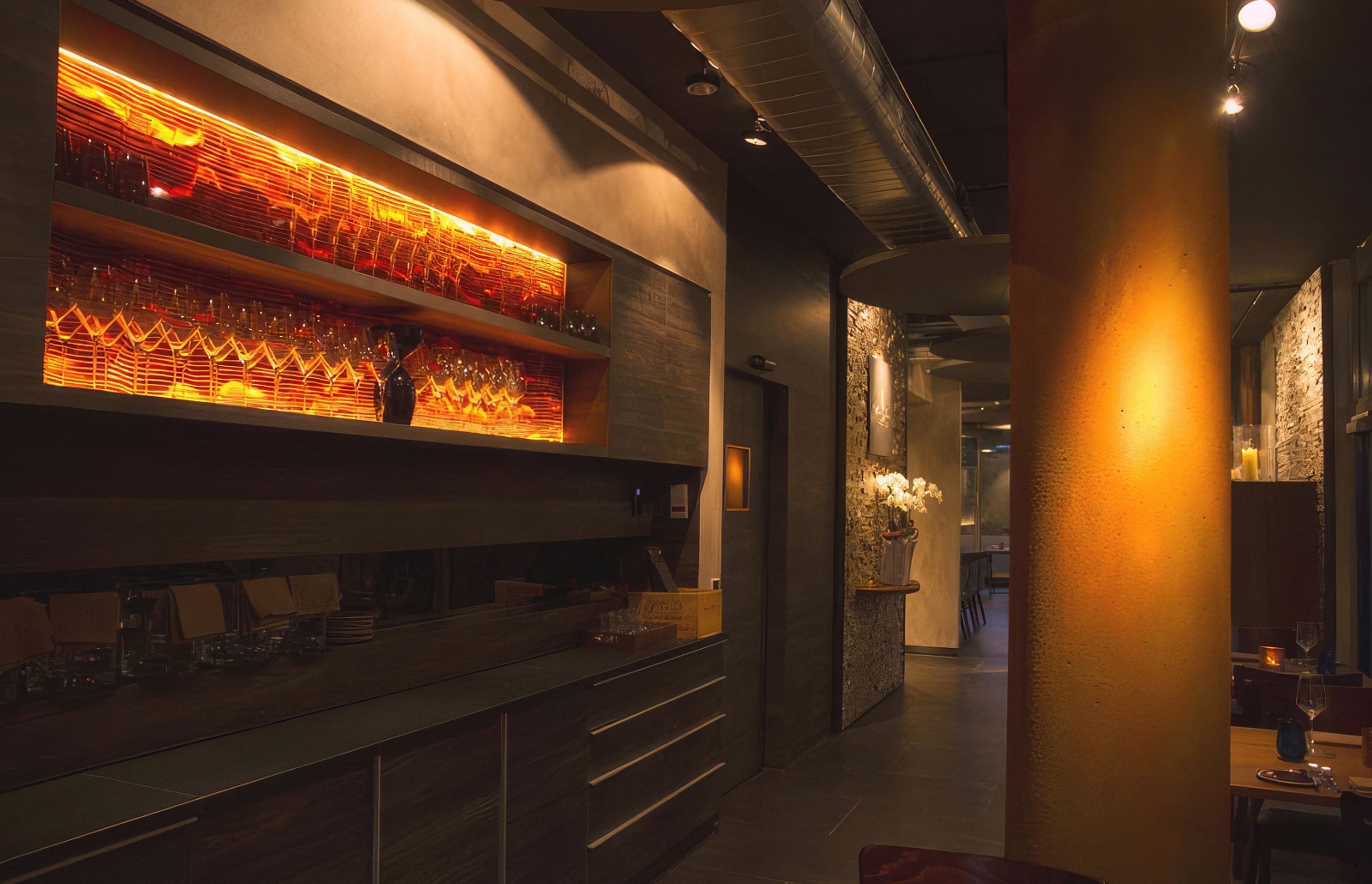 Zweisinn-Meiers-Bar-Restaurant-2-gigapixel-standard-scale-200x.jpeg