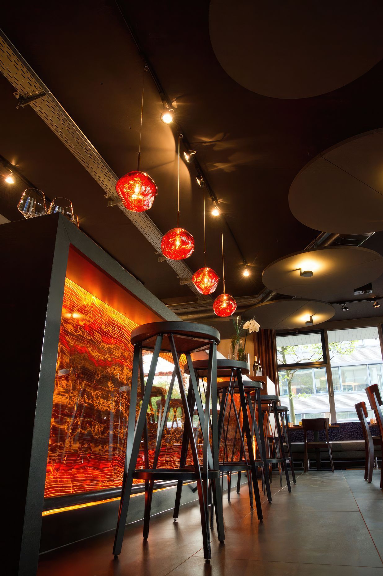 Zweisinn-Meiers-Bar-Restaurant-6-gigapixel-standard-scale-200x.jpeg
