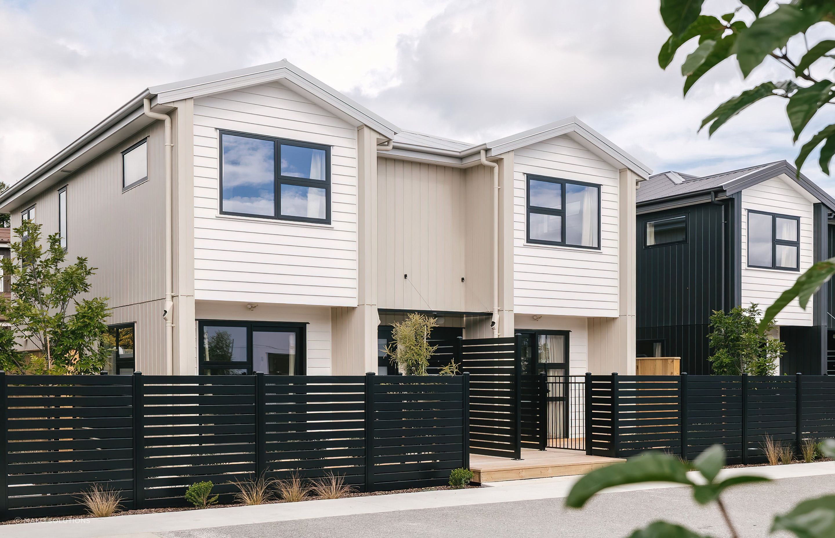 aluminium-premium-fences-auckland-2.jpg