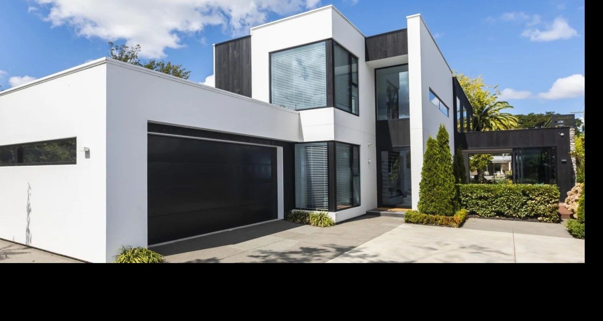 Fendelton Road, Chch banner