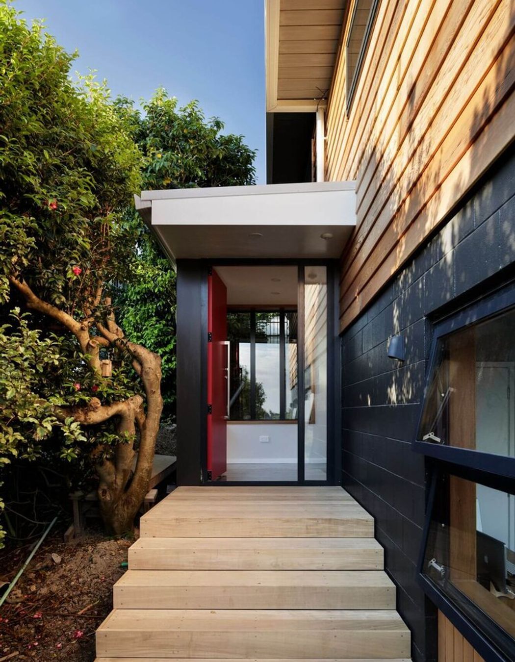 Raymond Terrace, Northcote