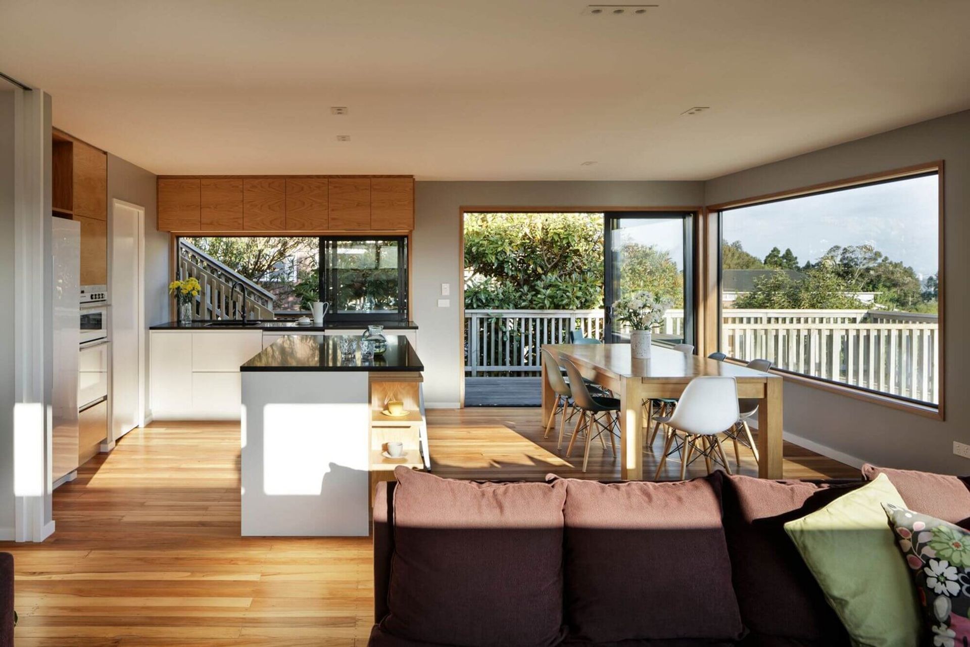 Raymond Terrace, Northcote