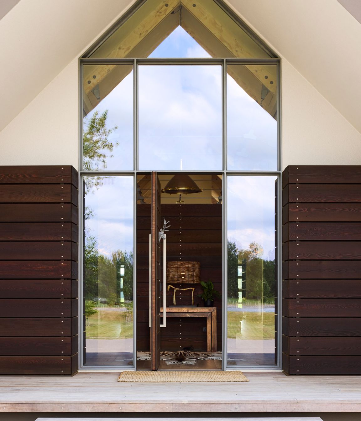 gibbons-architects-manawatu-gable-rural-home-exterior-04.jpg