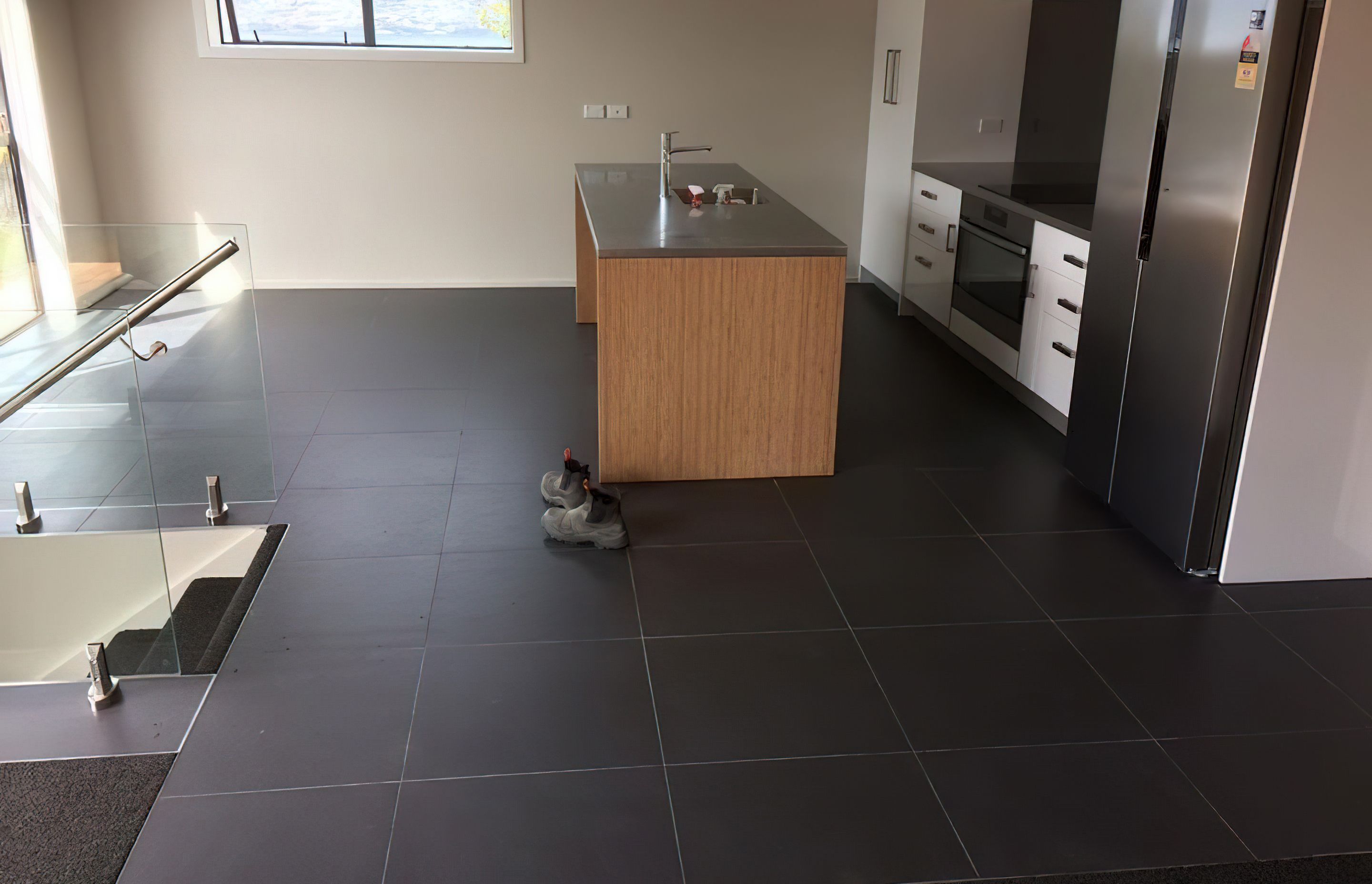 Kitchen black tiling