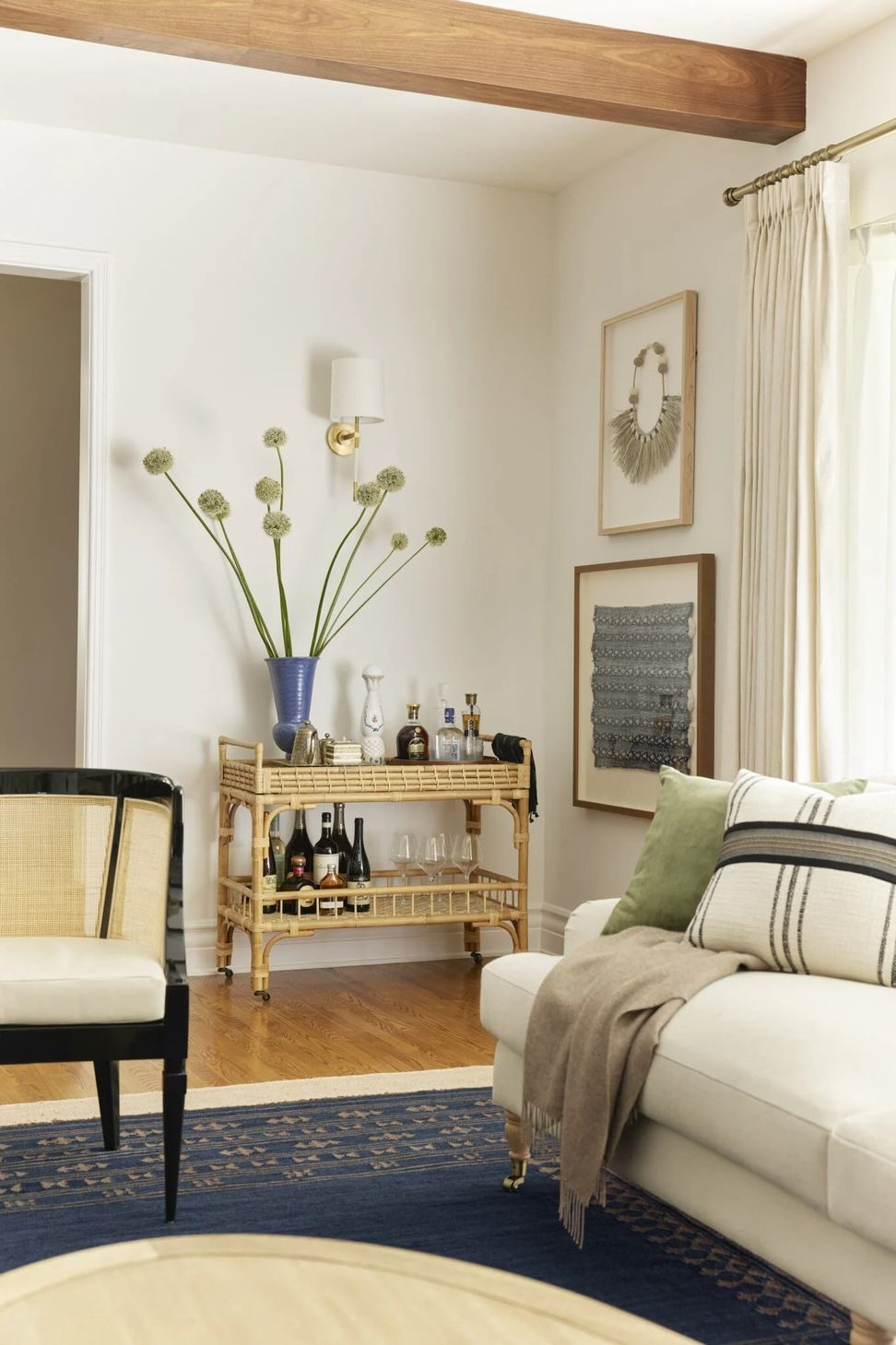 imgi120Bobby-BerkDesign-ProjectColonialLiving-Room6-1366x2048.jpg