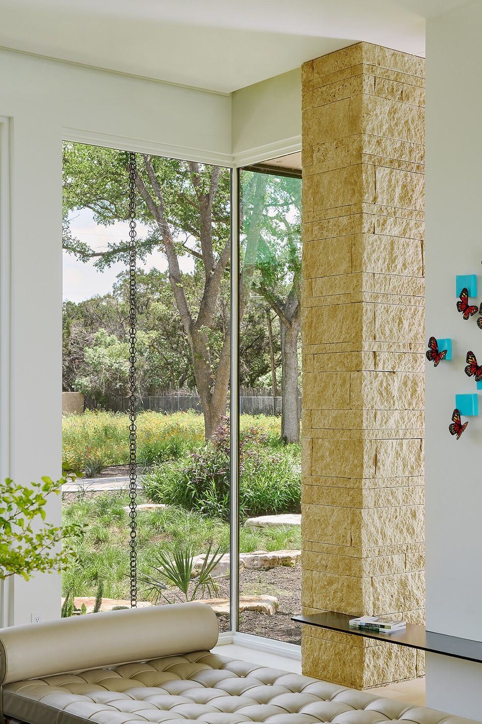 imgi1618-Living-Window44289264.jpg