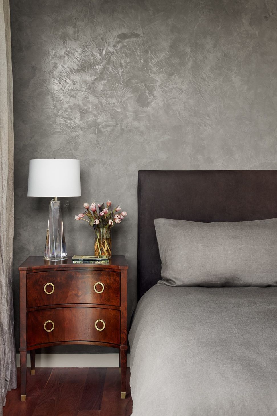 imgi2402-primary-bedroombedromstaight22121.jpg