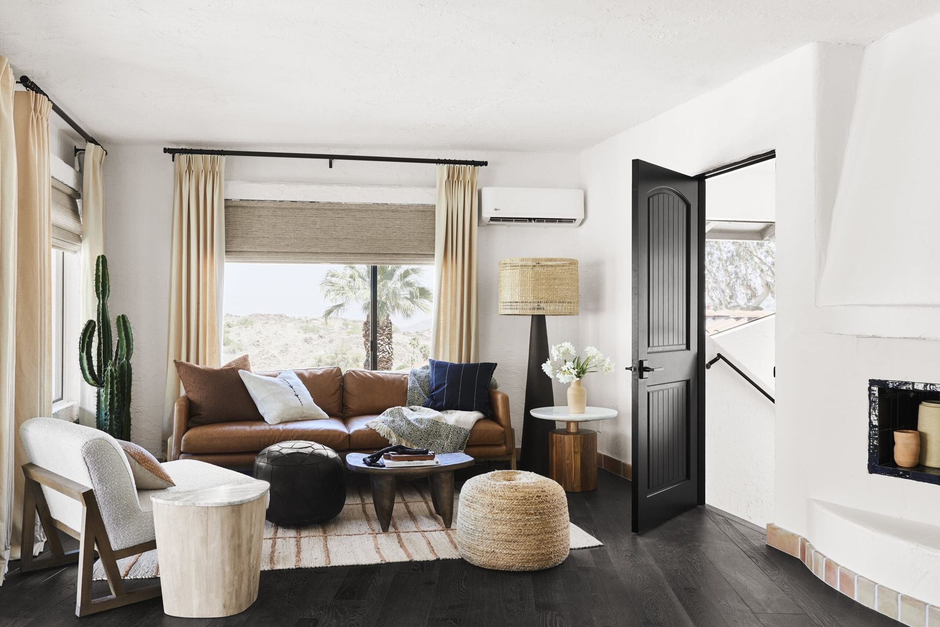 imgi286Bobby-BerkCasaTierraBedroomBathroomDesign9-scaled-v2.jpg