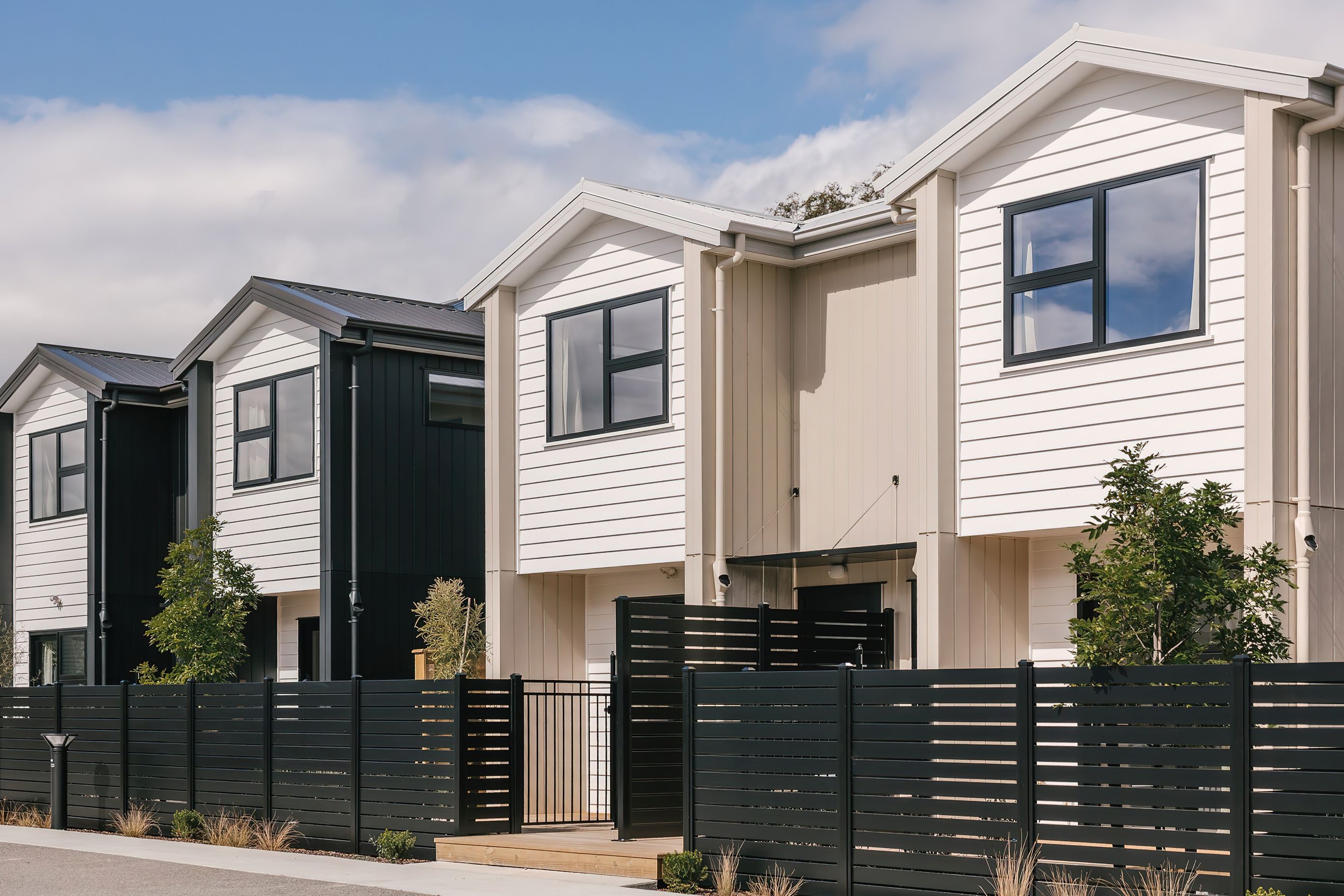 mako-solutions-aluminium-fencing-palmerston-north-1.jpg