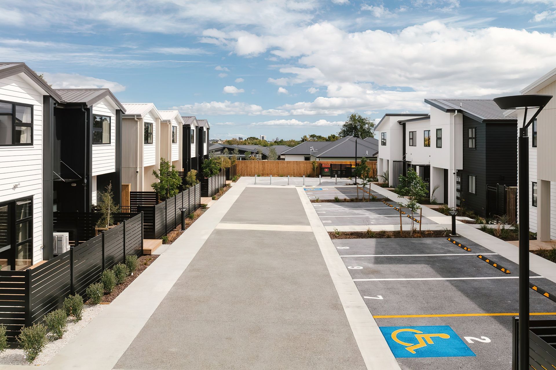 mako-solutions-auckland-riverhead-fencing-1.jpg