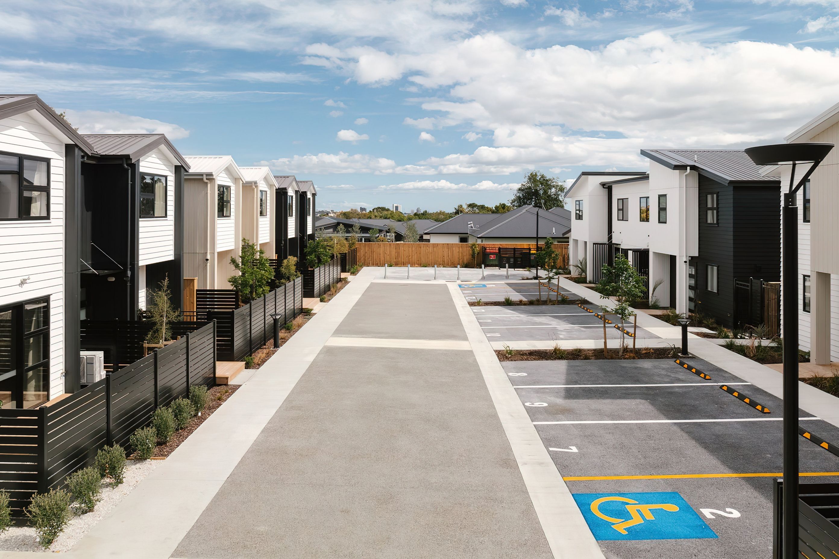 mako-solutions-auckland-riverhead-fencing-1.jpg