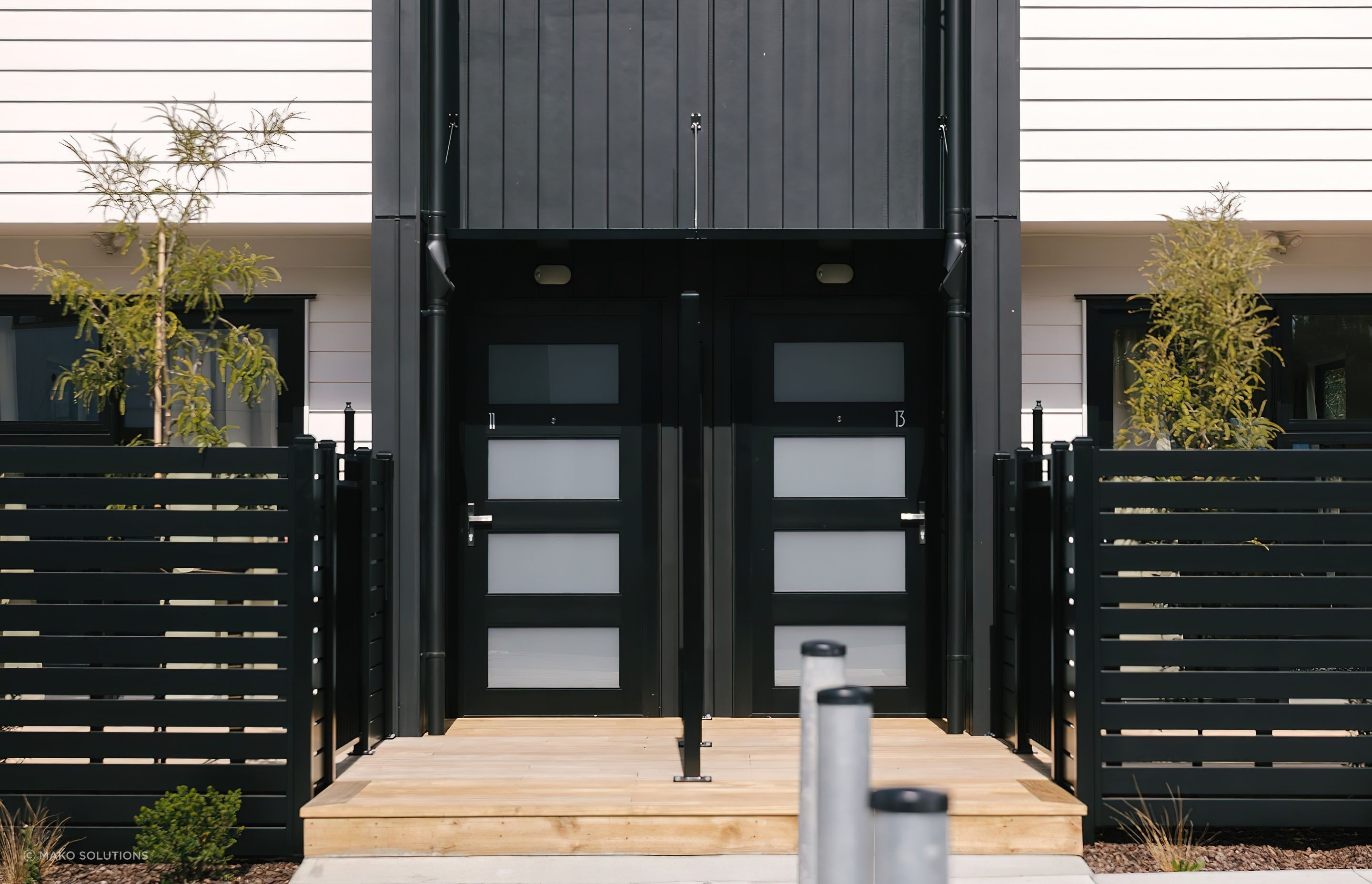 mako-solutions-auckland-townhouse-riverhead-fencing-1.jpg