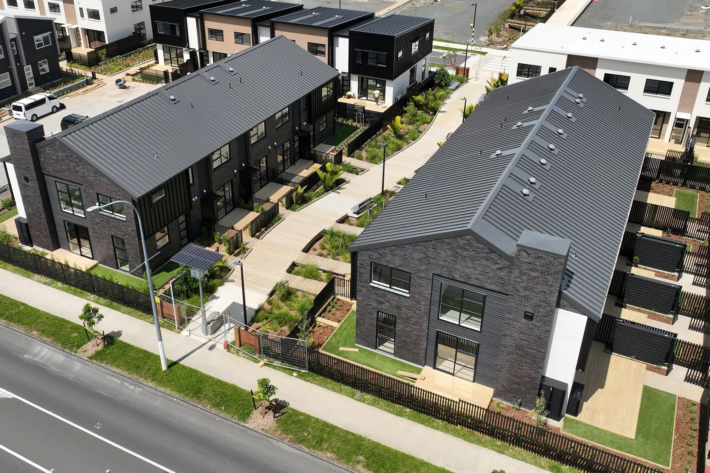mako-solutions-townhouse-picket-fence-auckland-nz.jpeg