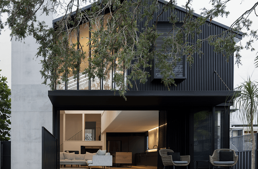 Lower Bowen Tce