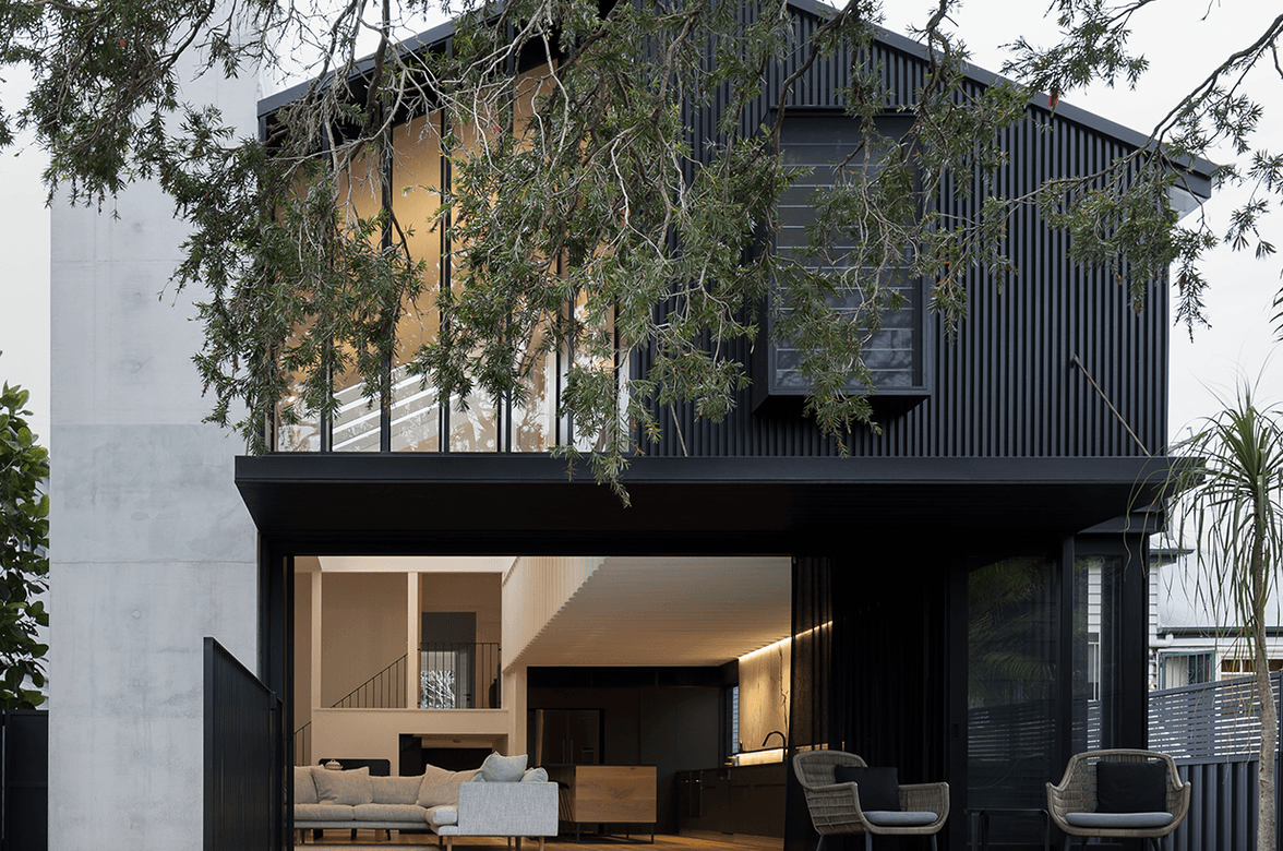 Lower Bowen Tce