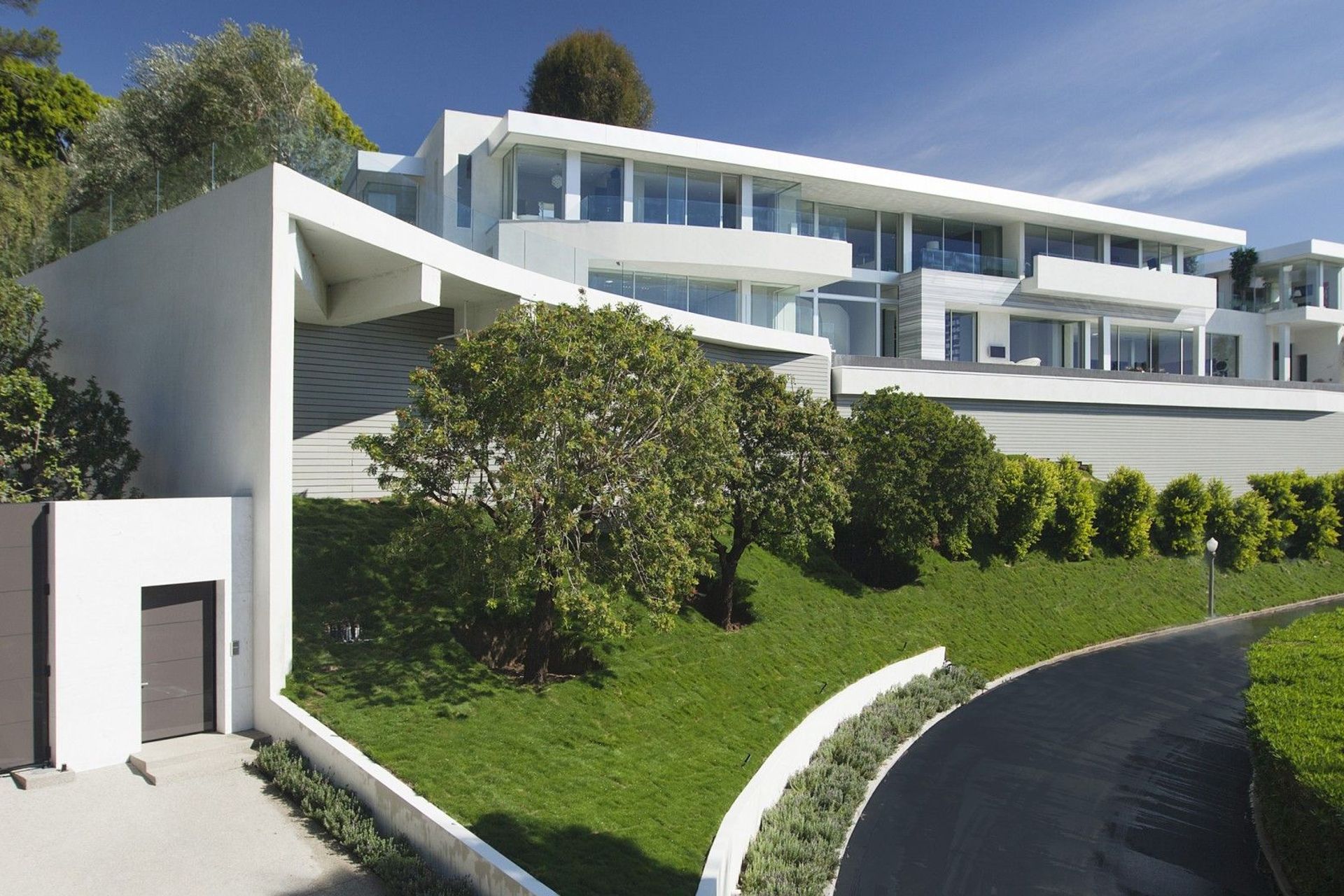 sarbonneroadresidence1.jpeg