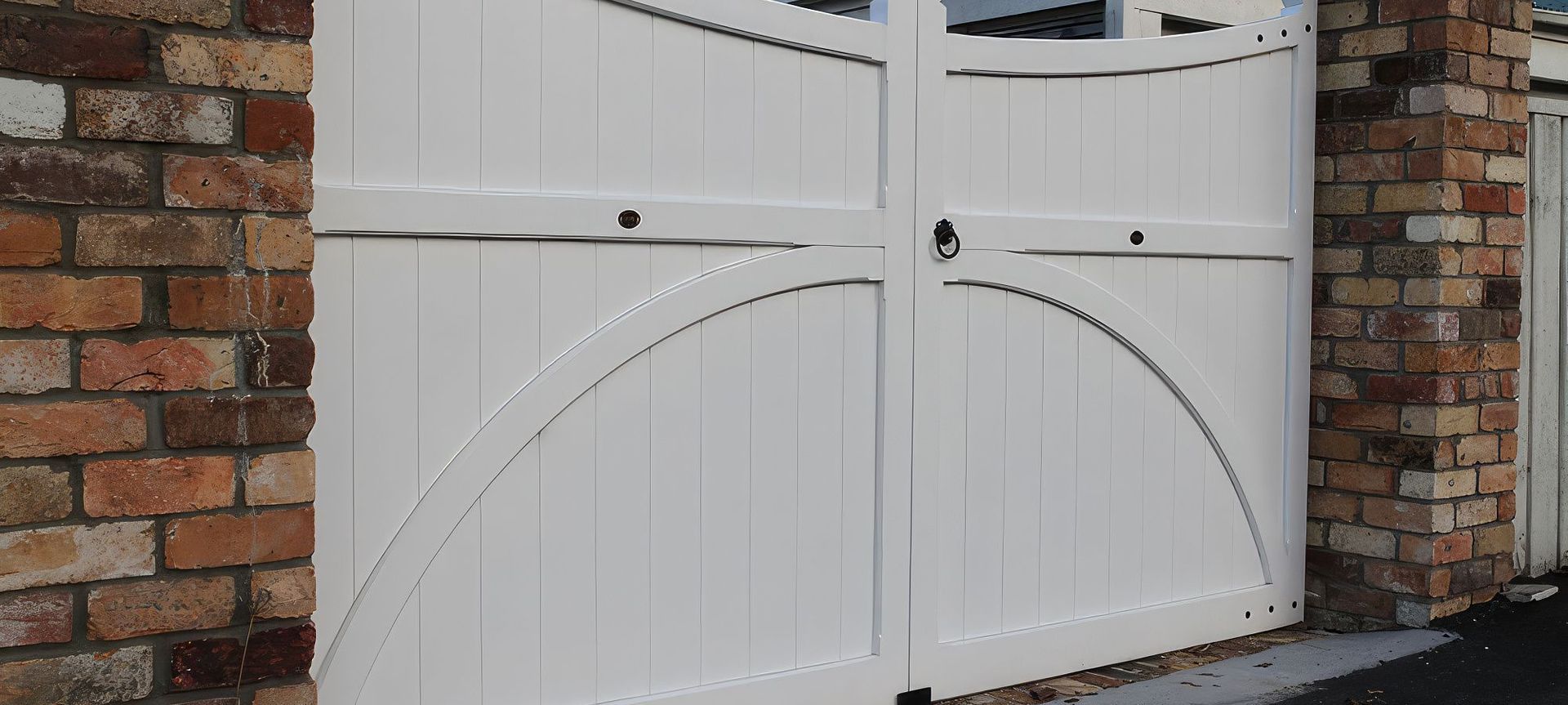 Victoria | Traditional Style Gates banner