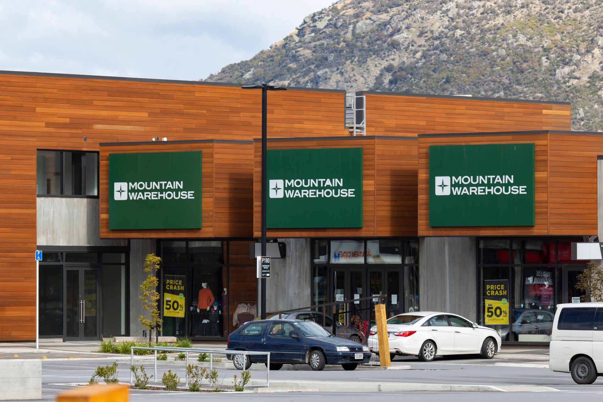 Queenstown Central Shopping Center