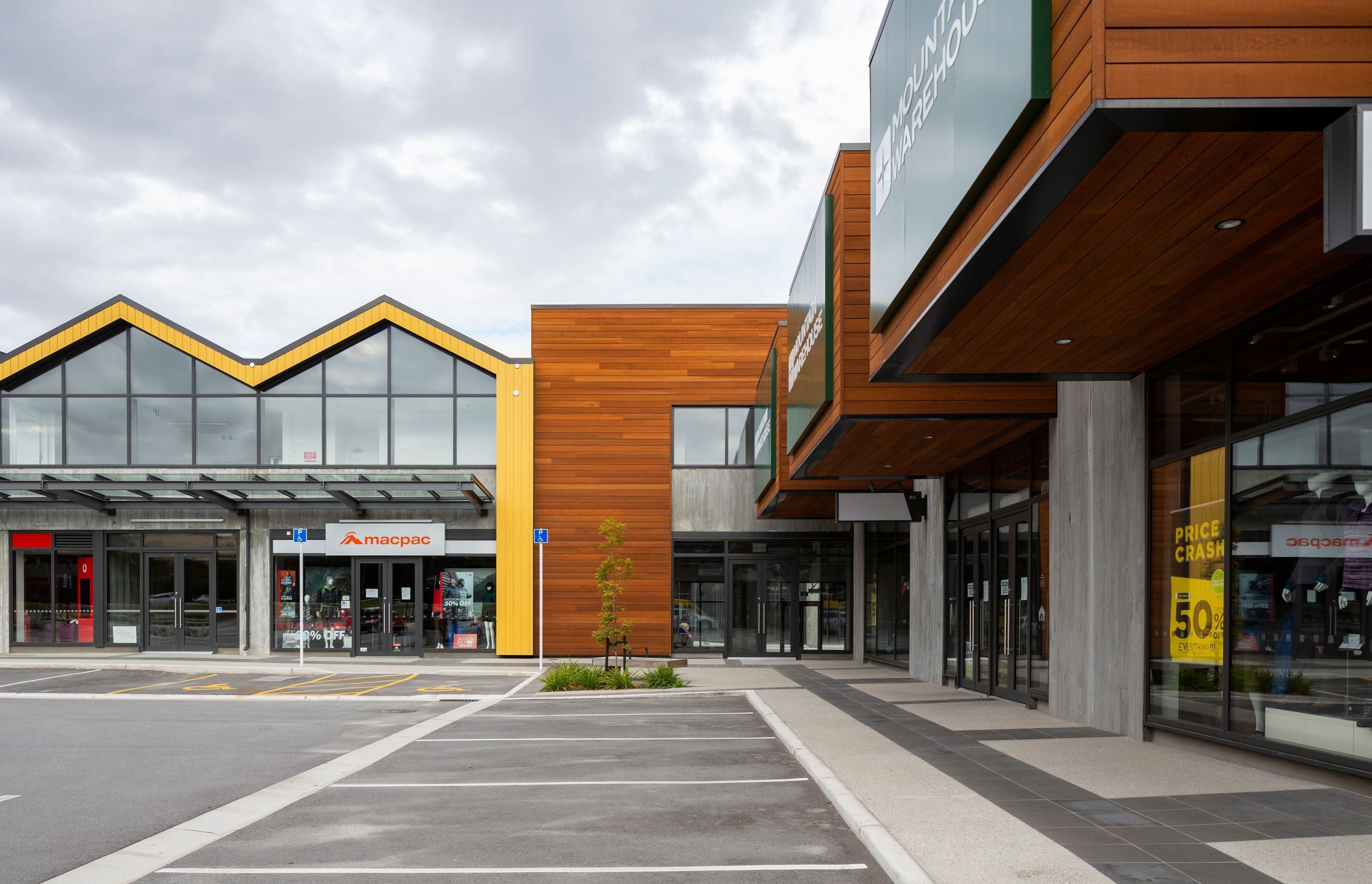 Queenstown Central Shopping Center