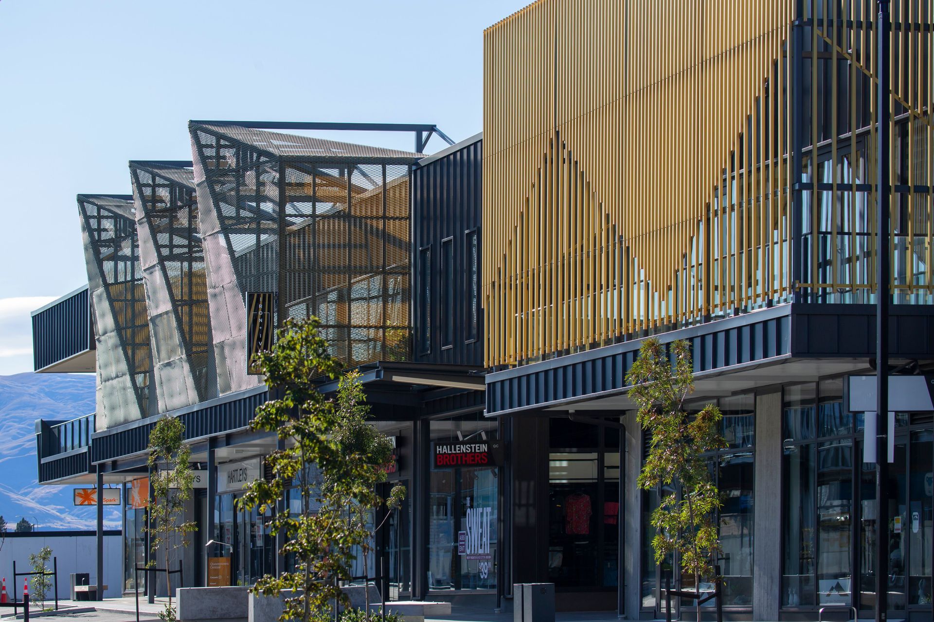 Queenstown Central Shopping Center