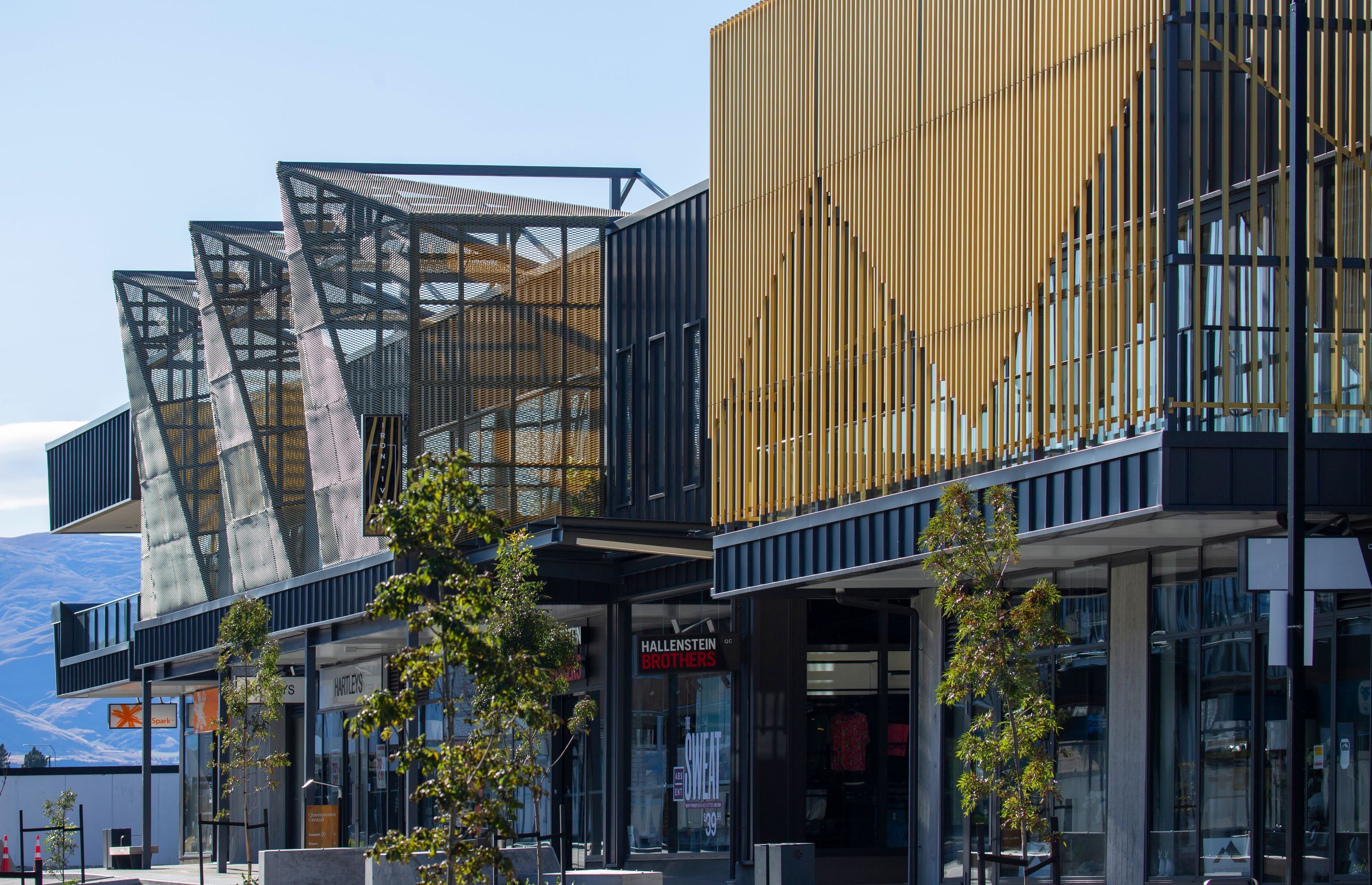 Queenstown Central Shopping Center