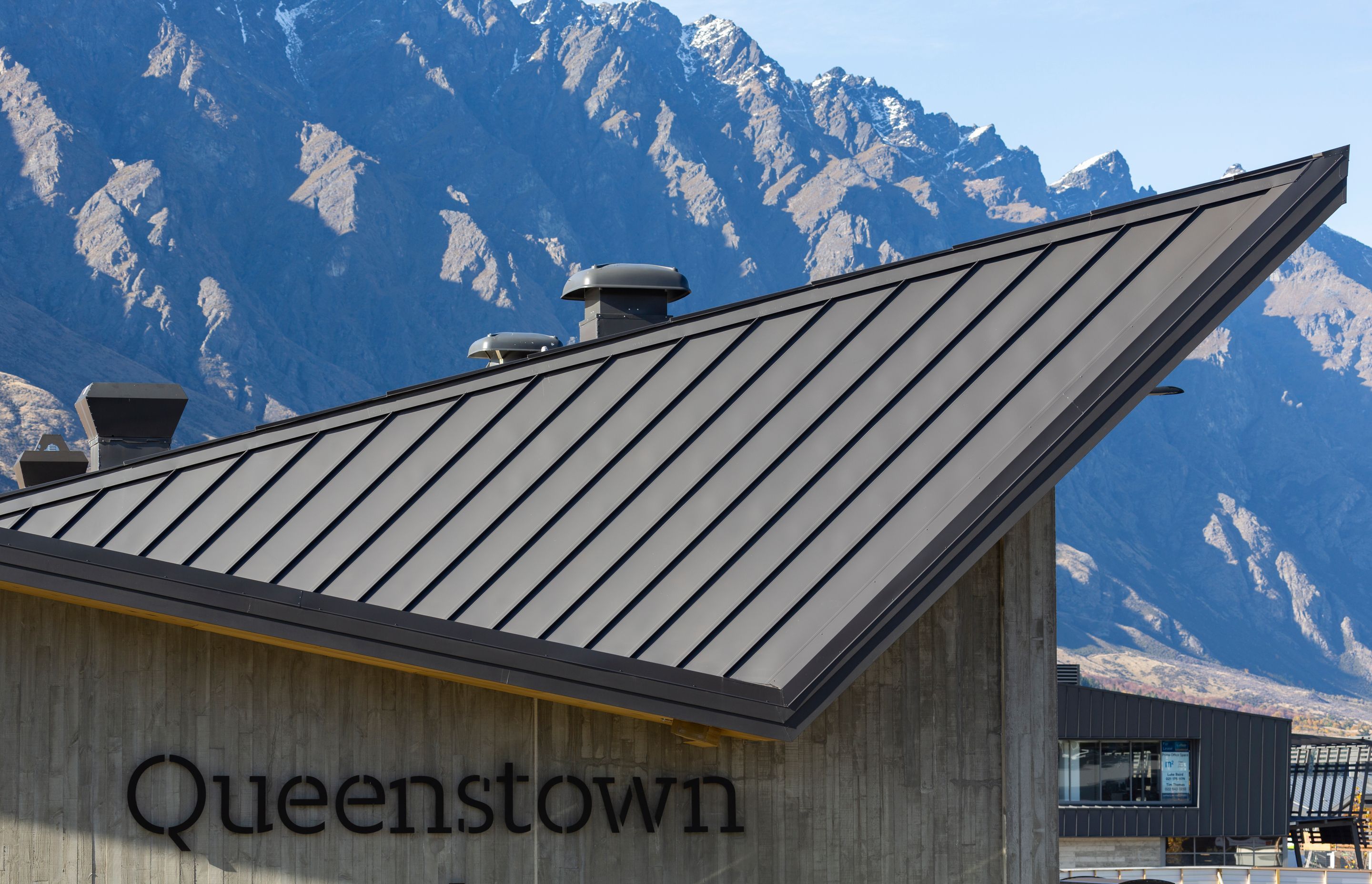 Queenstown Central Shopping Center