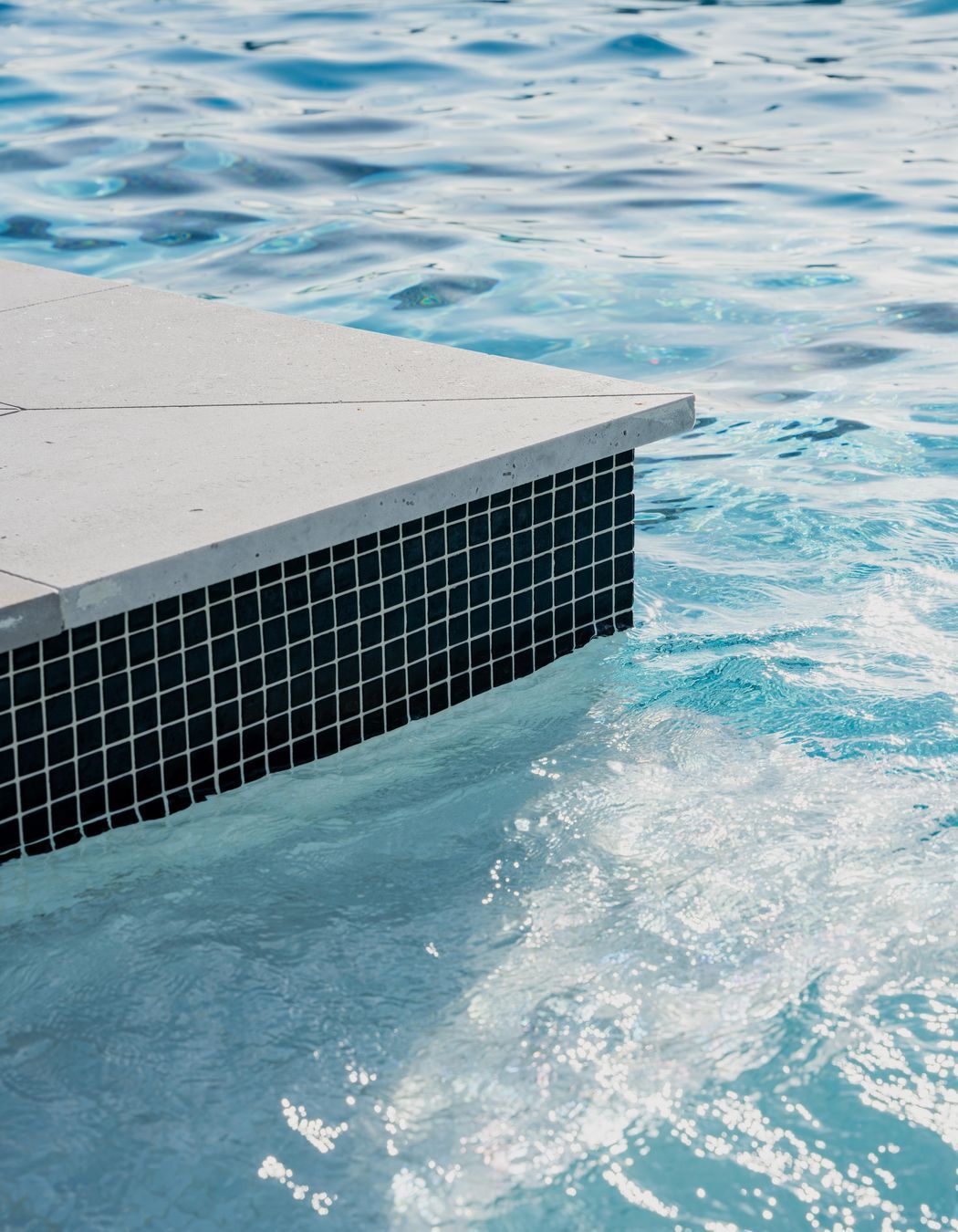 Manly Pacific | Luna Chiaro Crazy Paving | BOLT Media