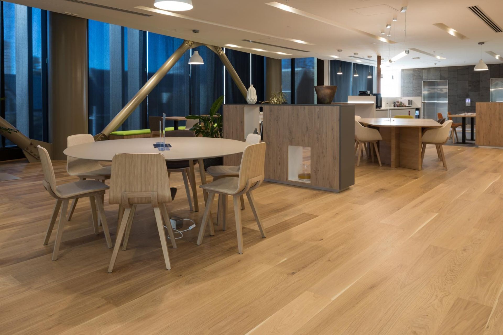 Regus Christchurch, Awly Building