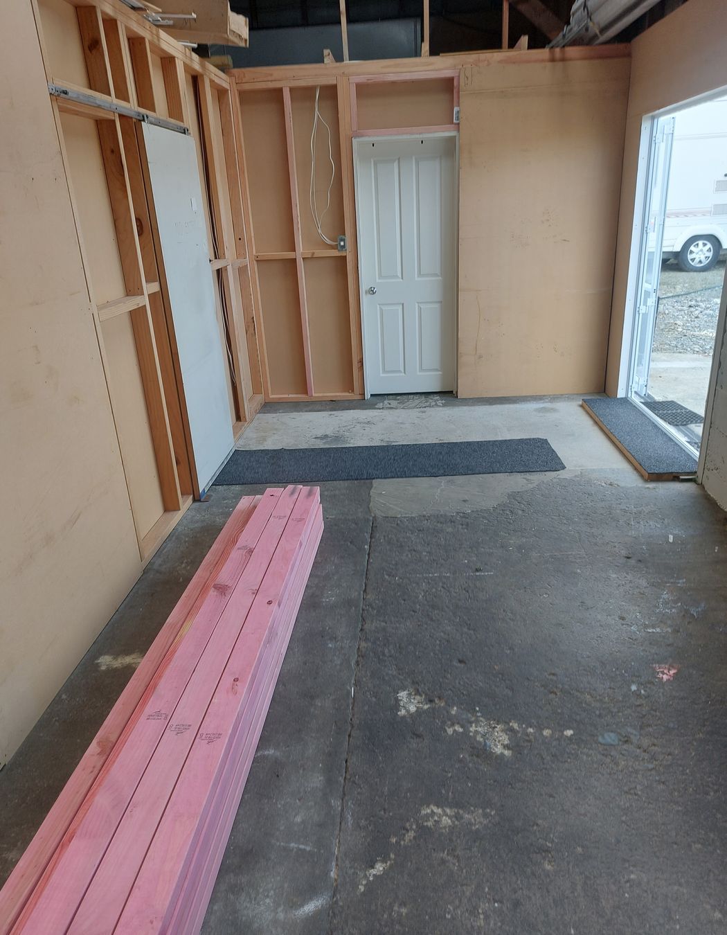 Hampden - Commercial, create office and storage space
