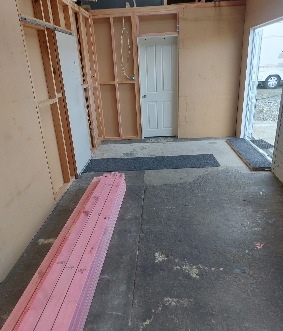 Hampden - Commercial, create office and storage space