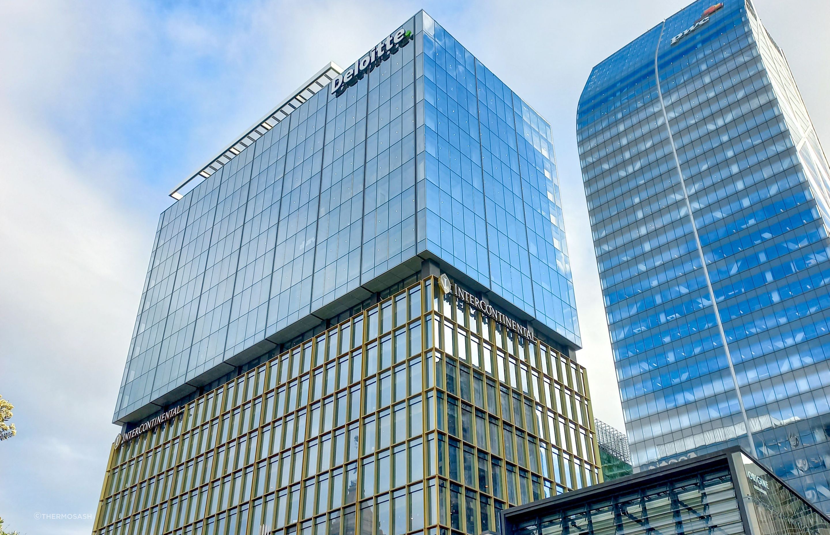 Deloitte / Intercontinental &amp; PWC Commercial Bay - building envelopes by Thermosash