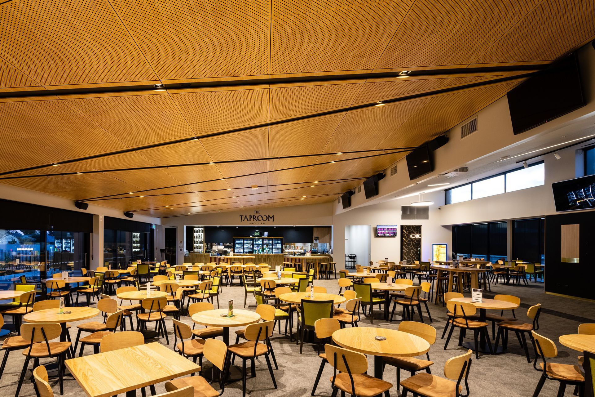 The Tap Room is the Richmond Club's members' bar and features a dining area and access to two outdoor areas. Photography by Clinton Lloyd.