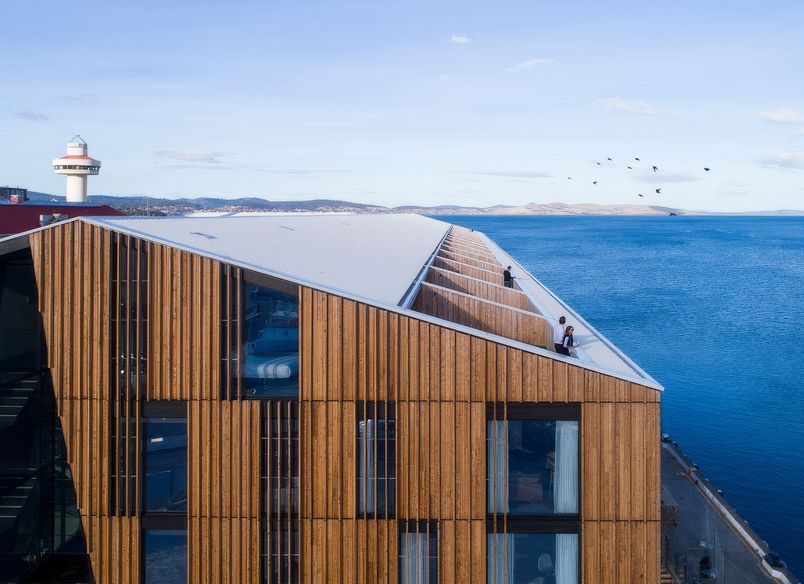 MACq 01 | Luxury Waterfront Hotel + Retail Complex in Hobart, Tasmania