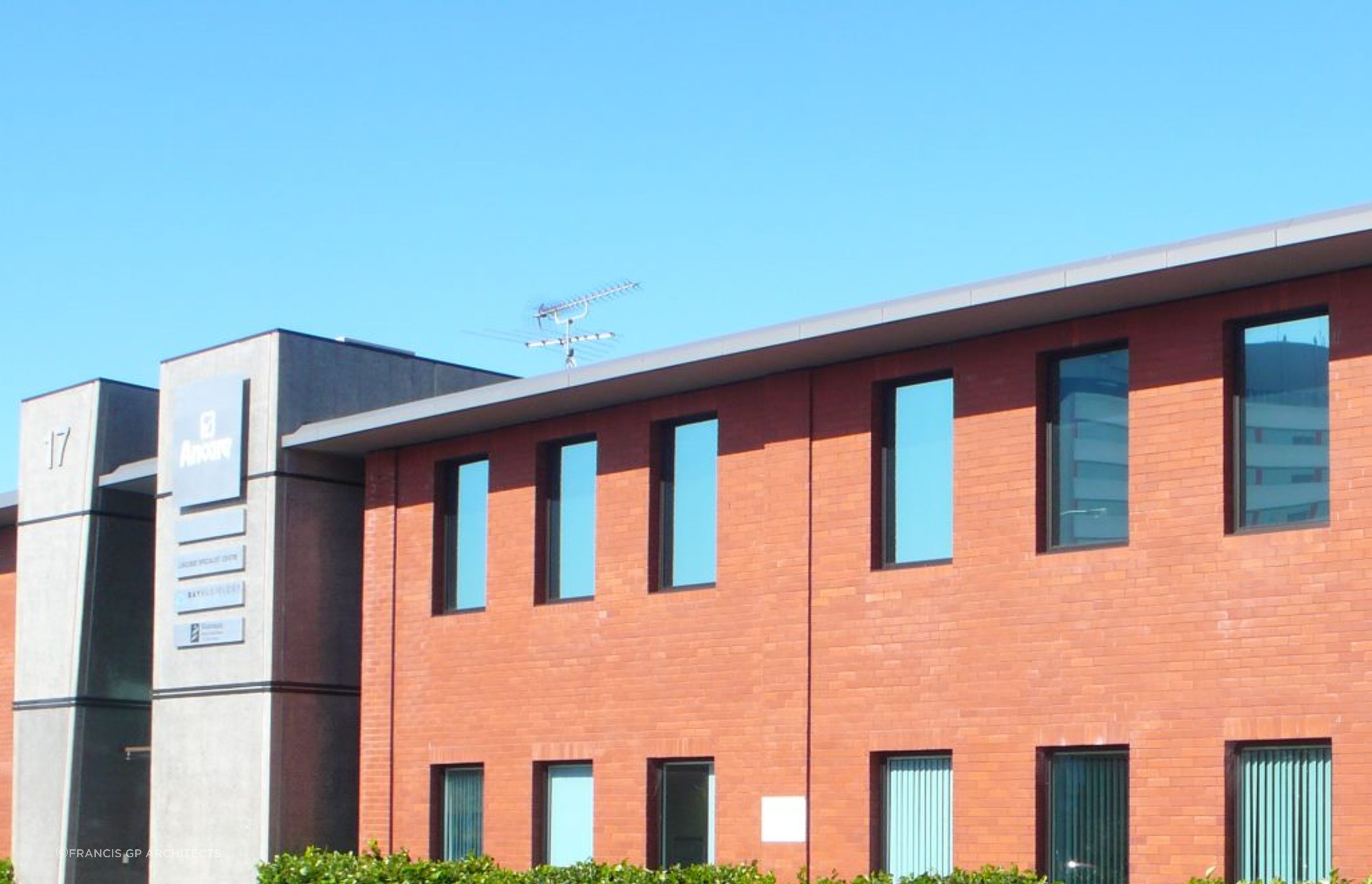4BUILDING-1.jpg