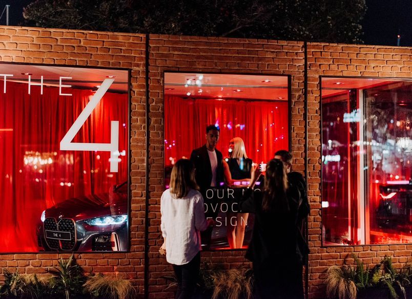 BMW Ad, Temporary Installation