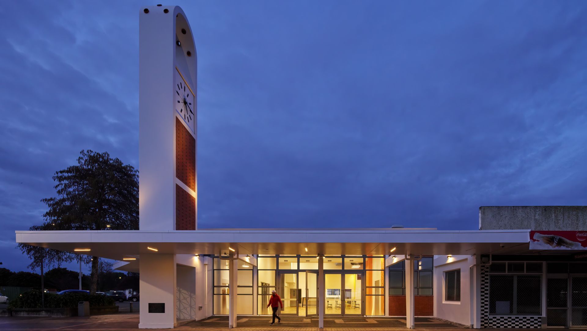 Te Mako Community Centre banner