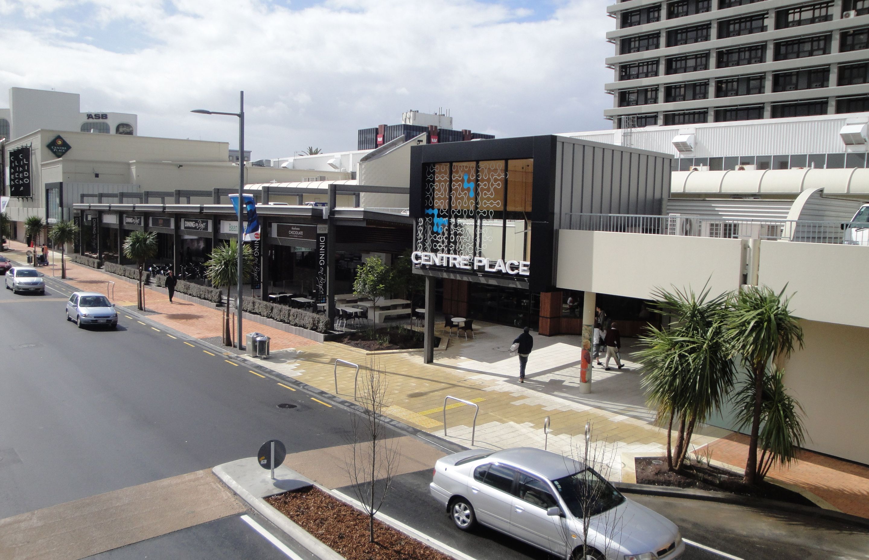 Bryce Street Commercial Veneto and Clay Paving