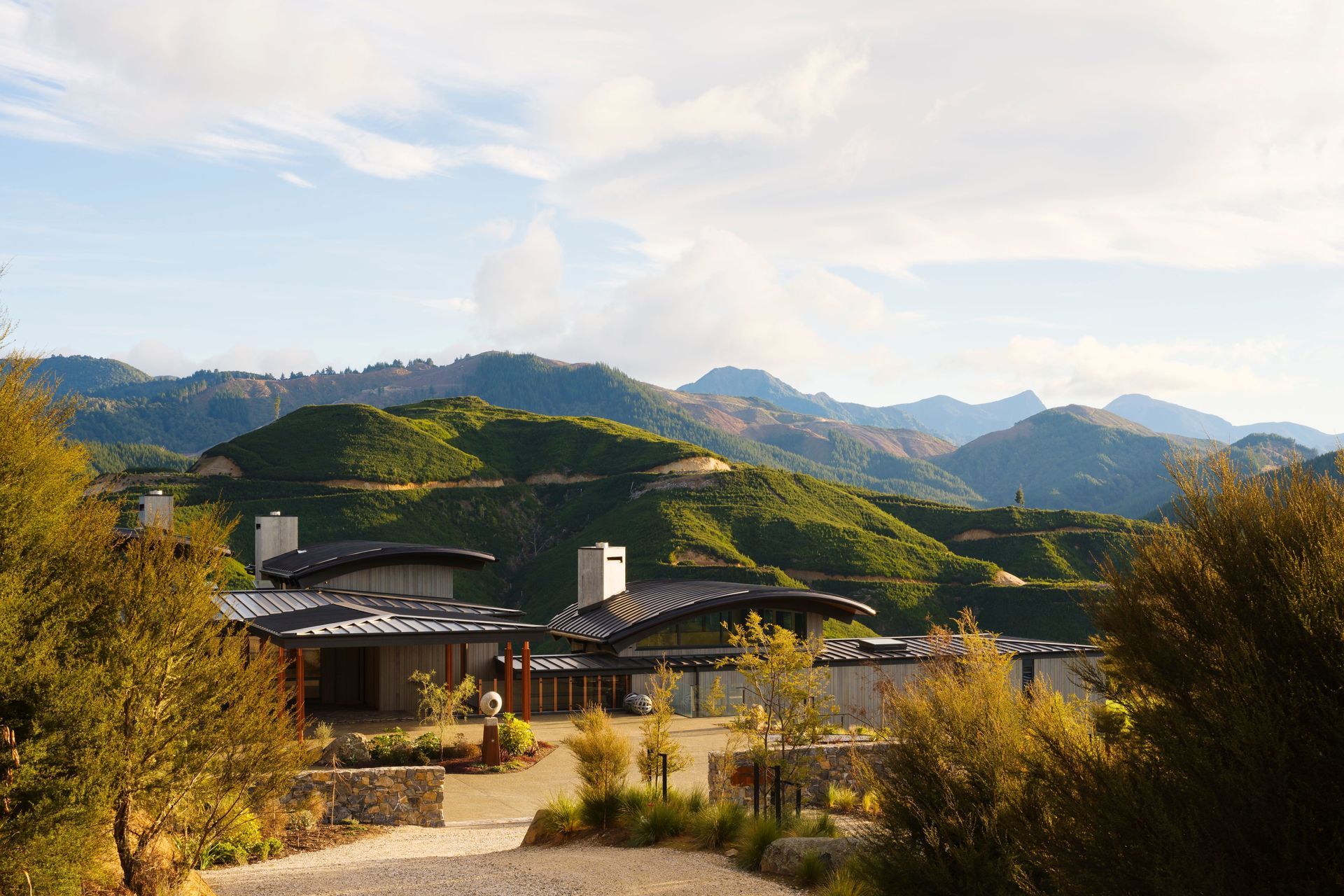 Located within 50 acres of former farmland, Falcon Brae sits at the junction of three national parks at the top of the South Island.