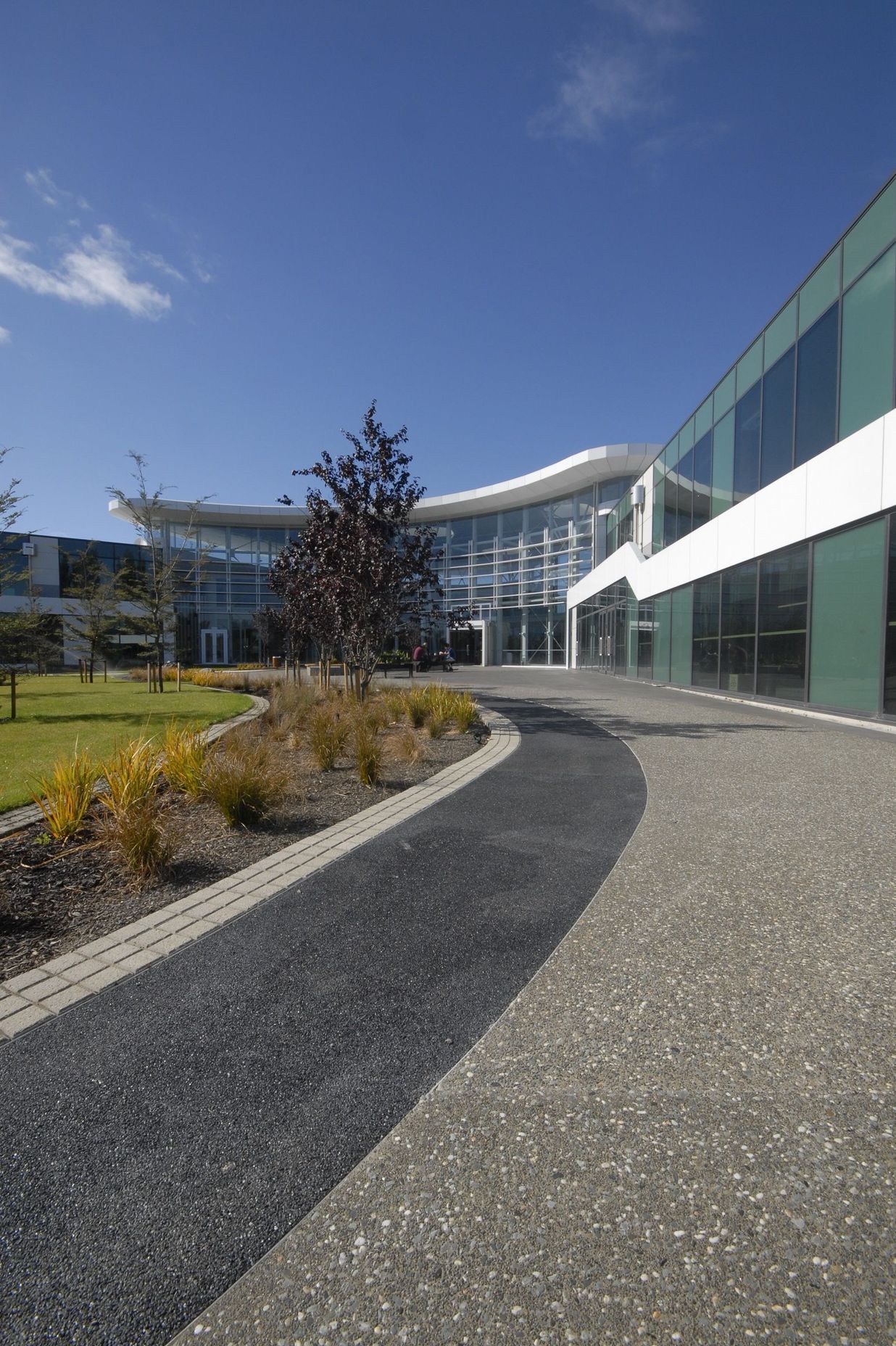 Park-like setting for award winning commercial campus in Christchurch