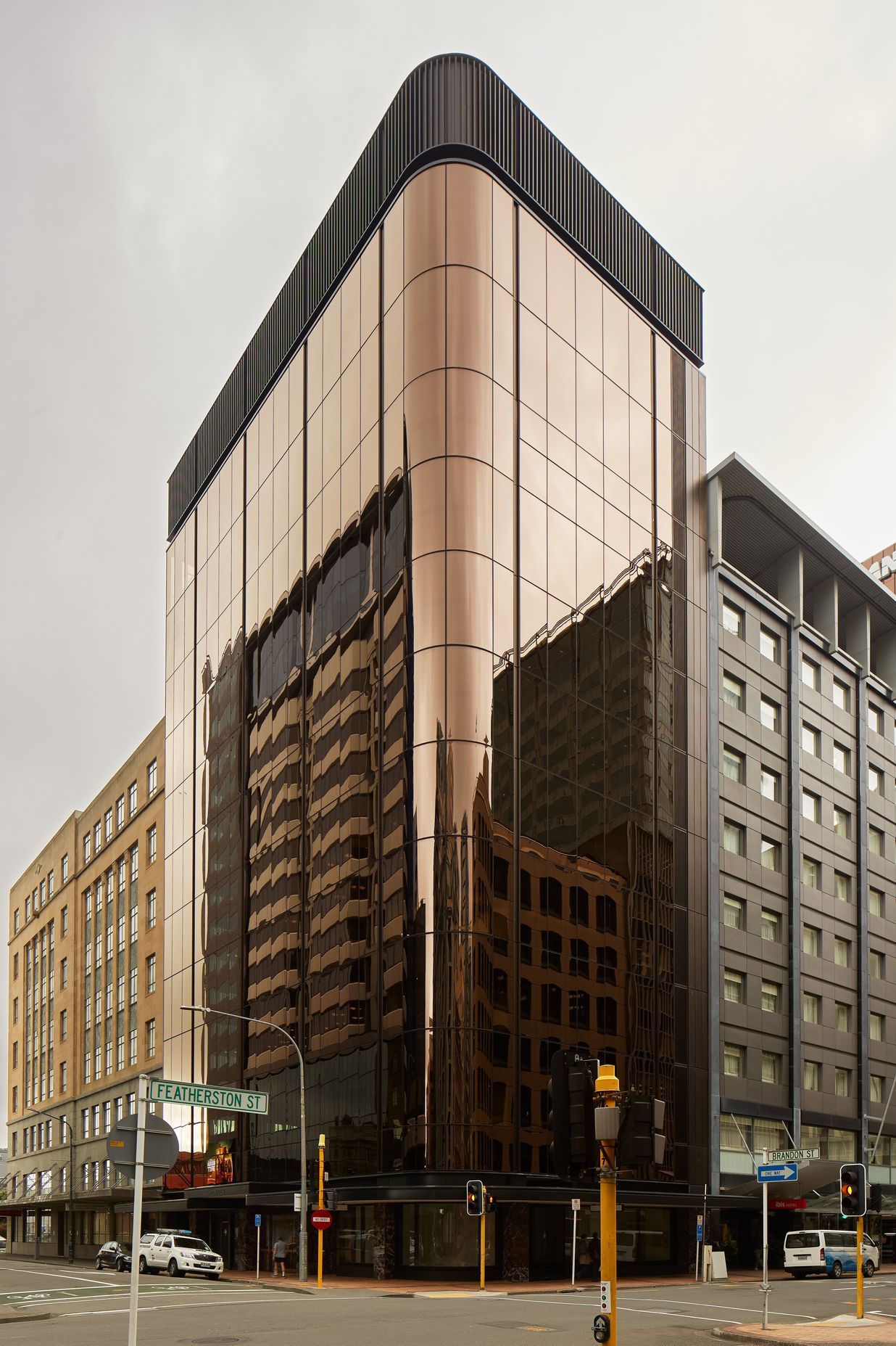 The 1960s building in Wellington has been extensively refurbished. “It was called The Leaders Building,” says Marc Woodbury of Studio Pacific Architecture. “I think it was originally built for an insurance company.” Now owned by RJH, its new name, Brandon House, refers to its location on the corner of Featherston and Brandon Streets.