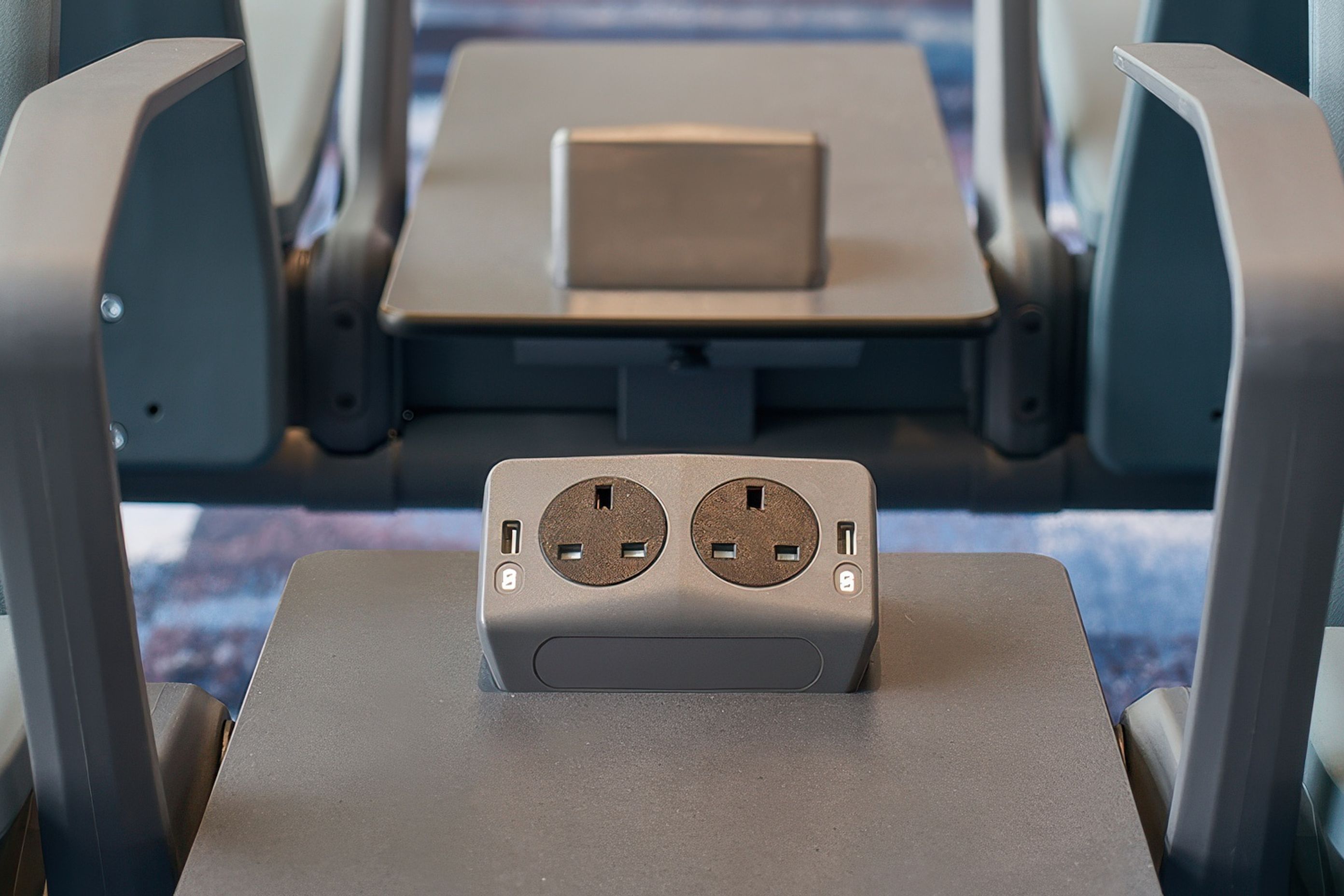 Hong-Kong-Airport-Guest-Power-OE-Elsafe-2-gigapixel-standard-v2-2x.jpeg