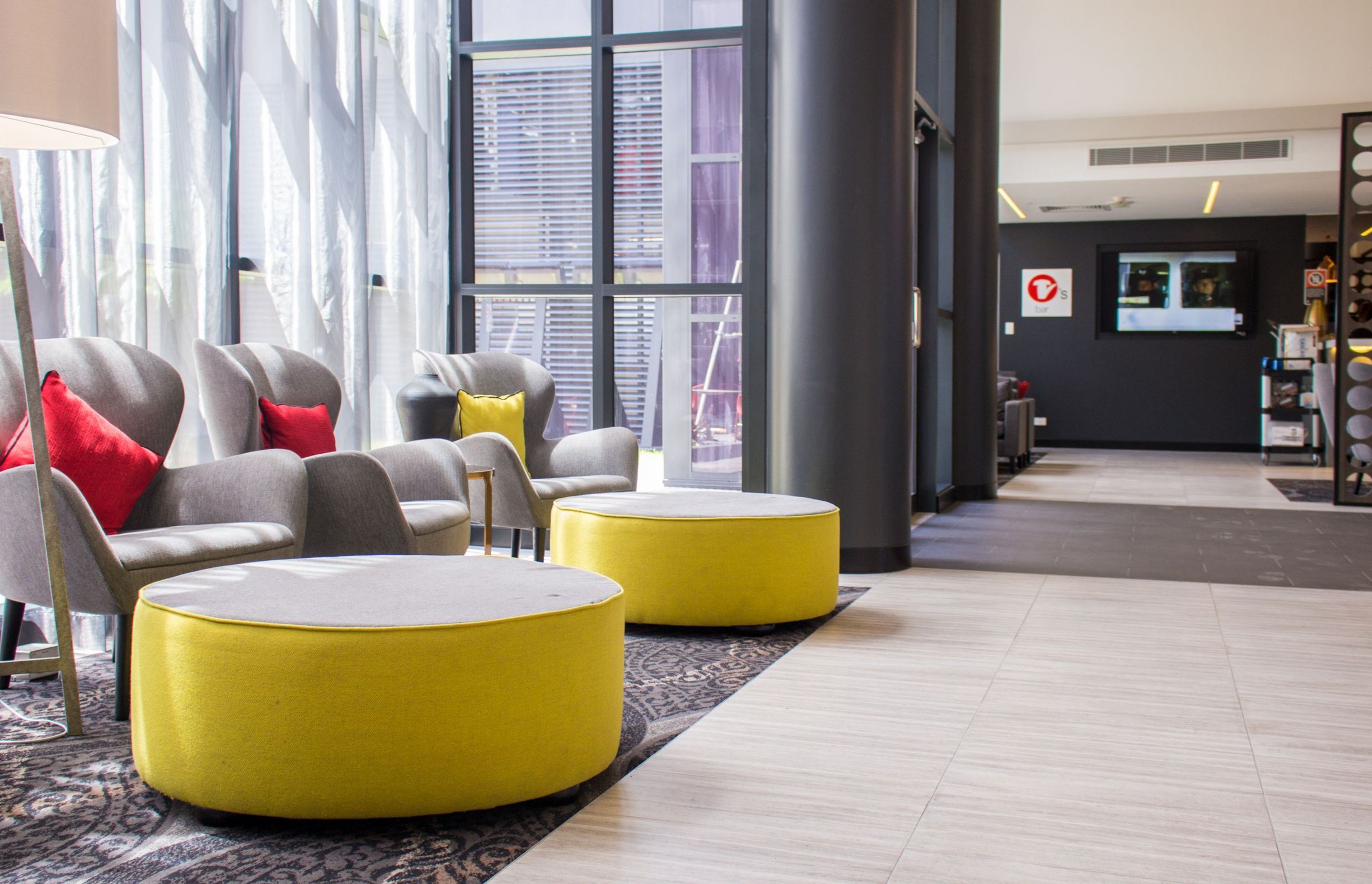 Travelodge Hotel Lobby | Mascot NSW