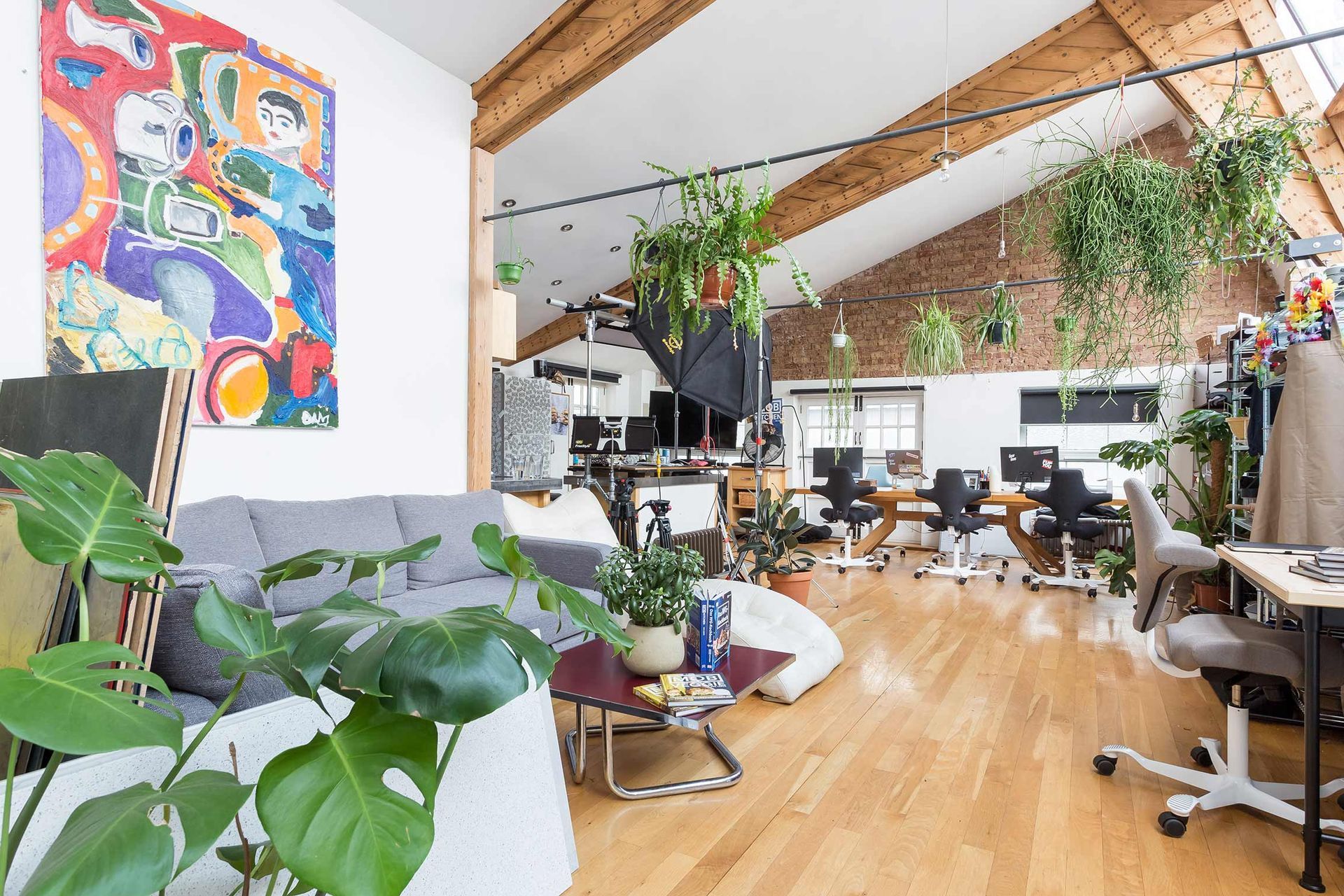 MobKitchenweb04.jpg