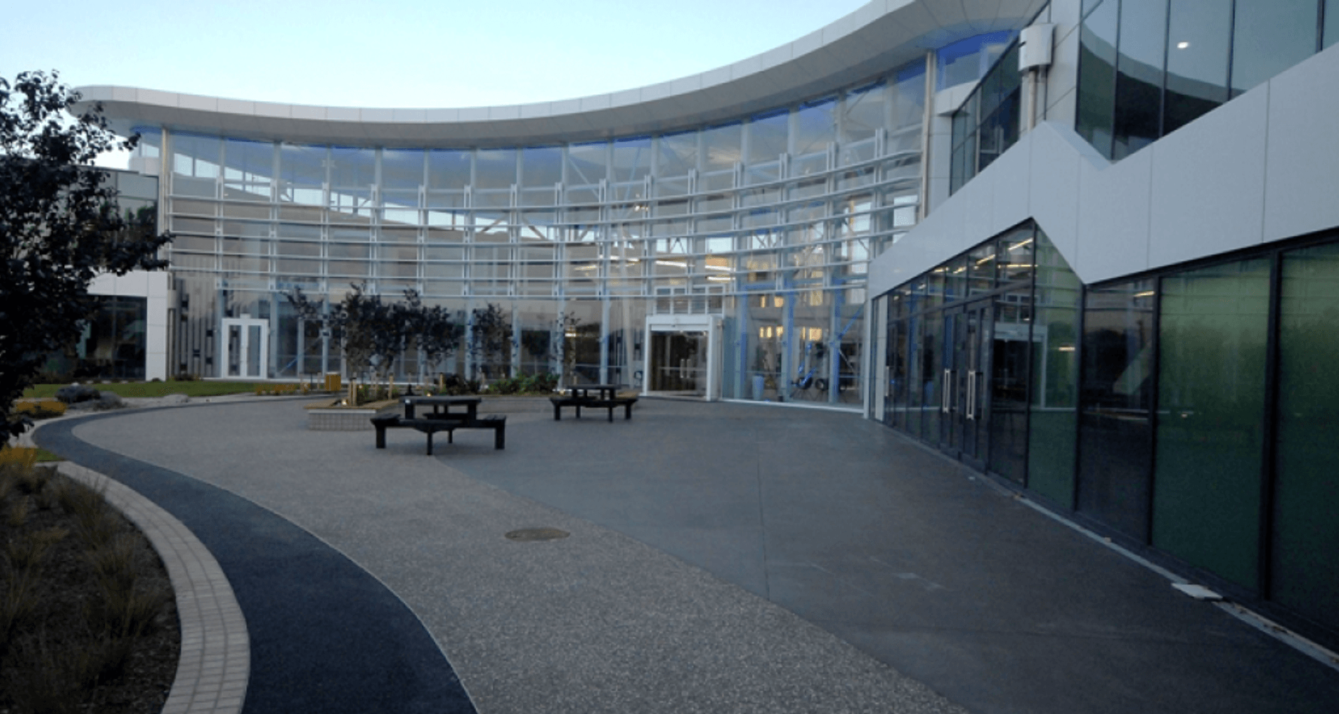 Park-like setting for award winning commercial campus in Christchurch banner