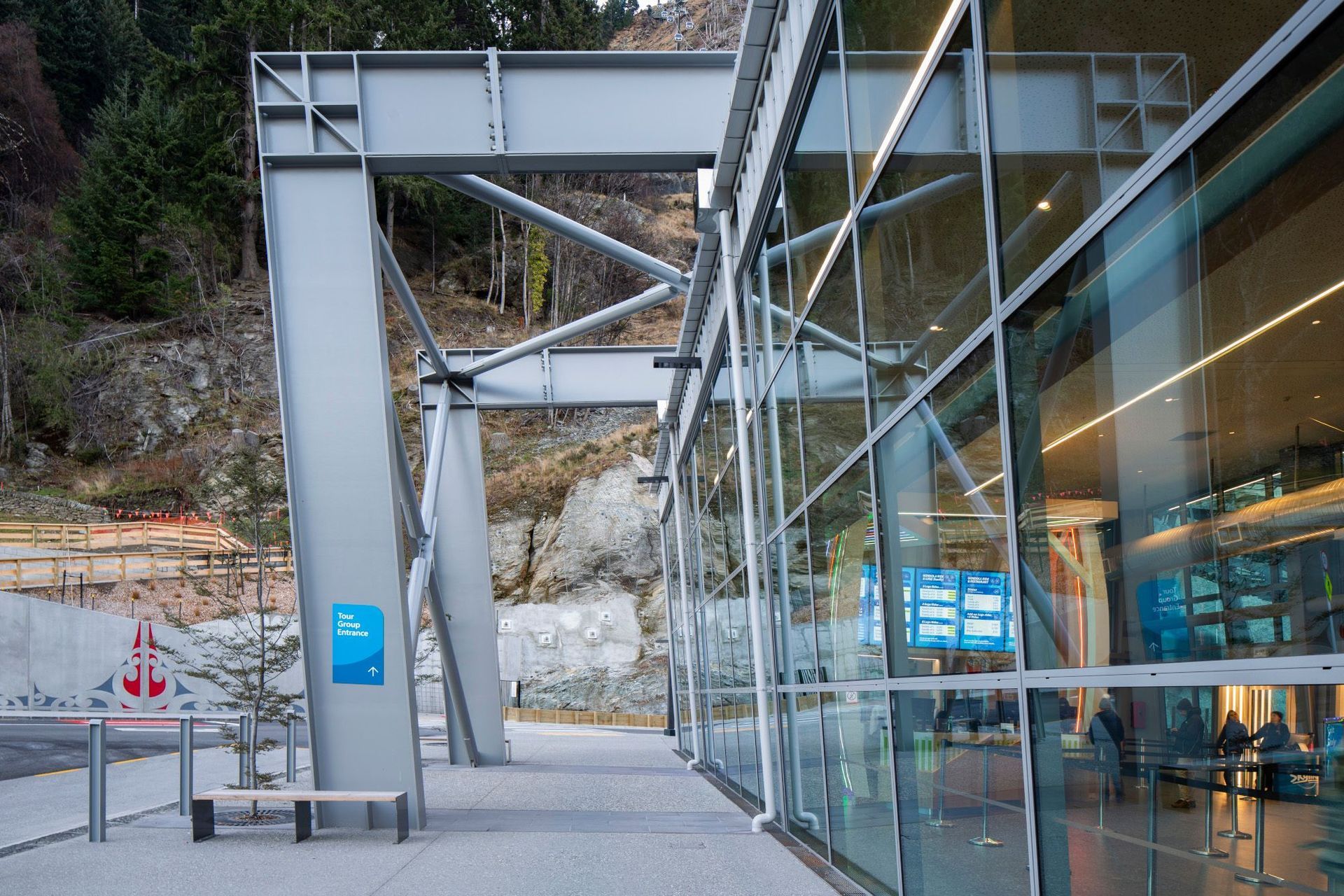 SkylineBottomTerminalCarpark036-v2.JPG
