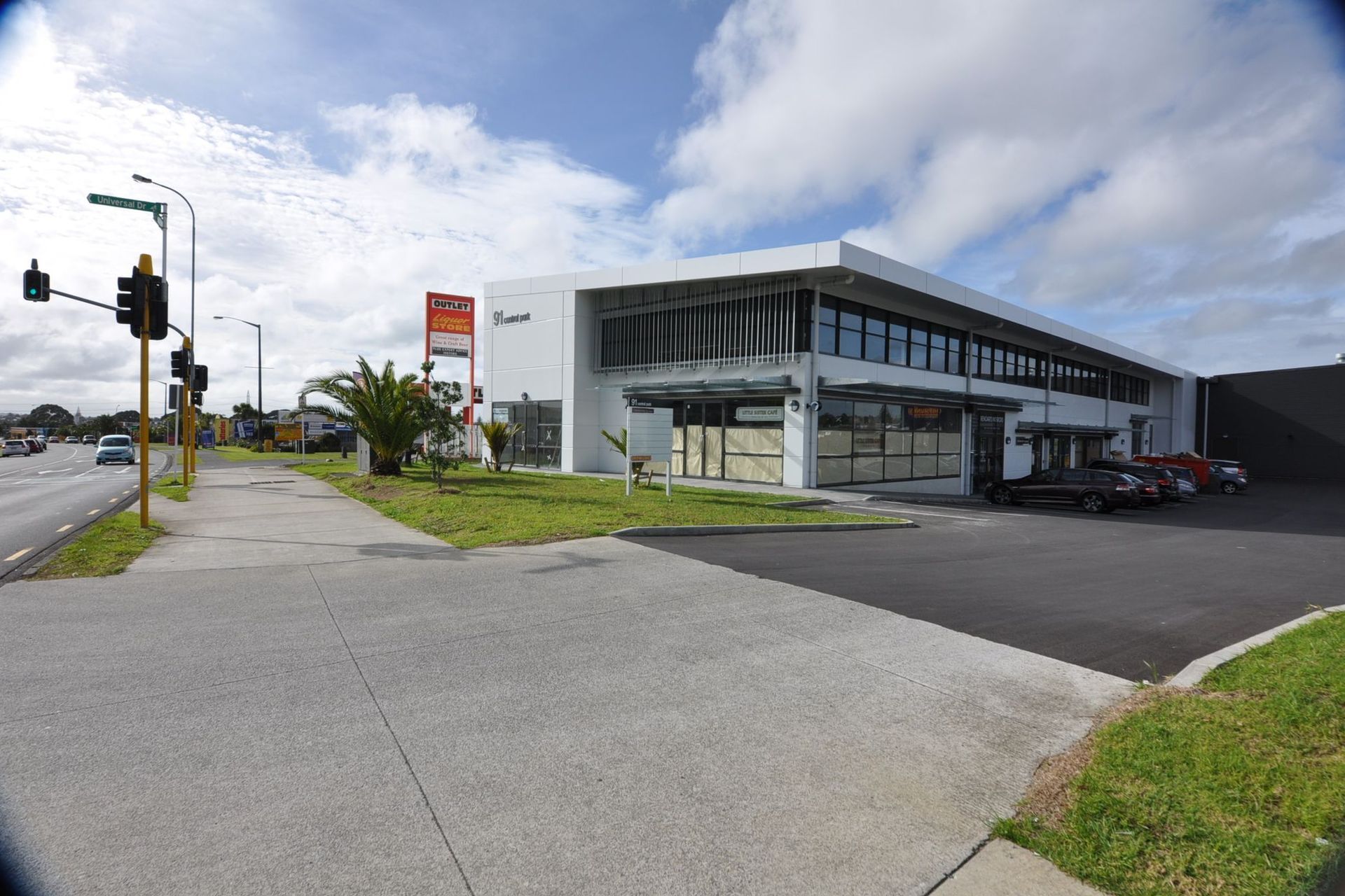 91-93 Central Park Drive